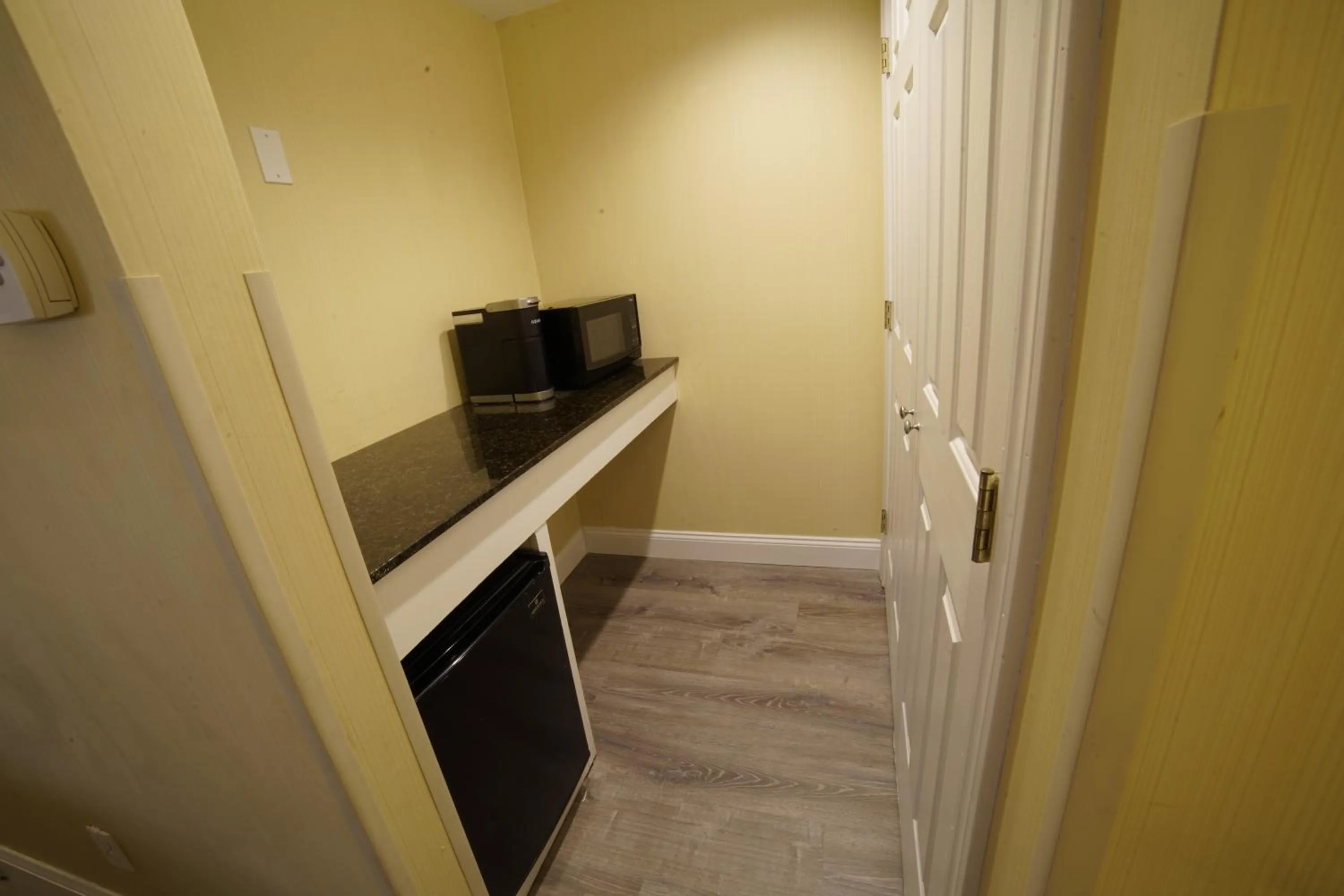 minibar in Hotel Boston