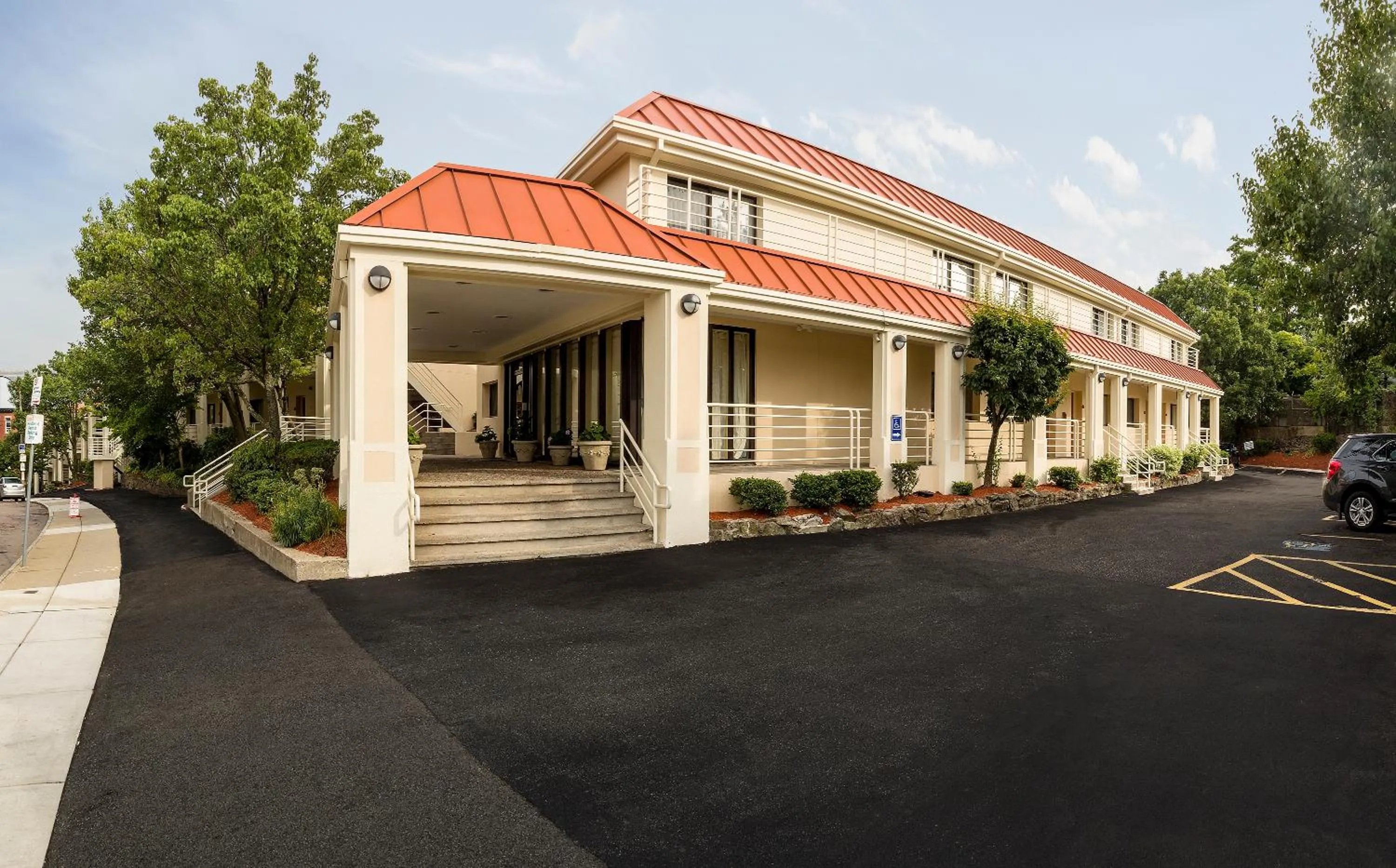 Facade/entrance in Hotel Boston
