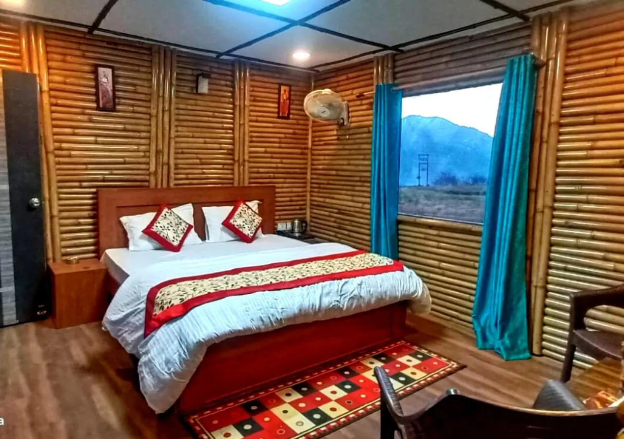 Bed in Bamboo Junction Resort - Kanatal, Valley & Mountain View