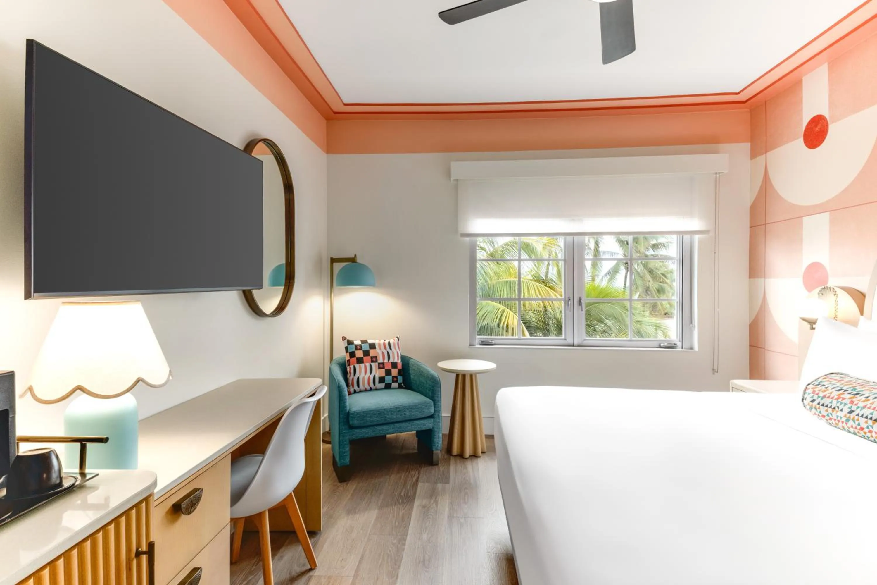 Bed in Waldorf Towers South Beach