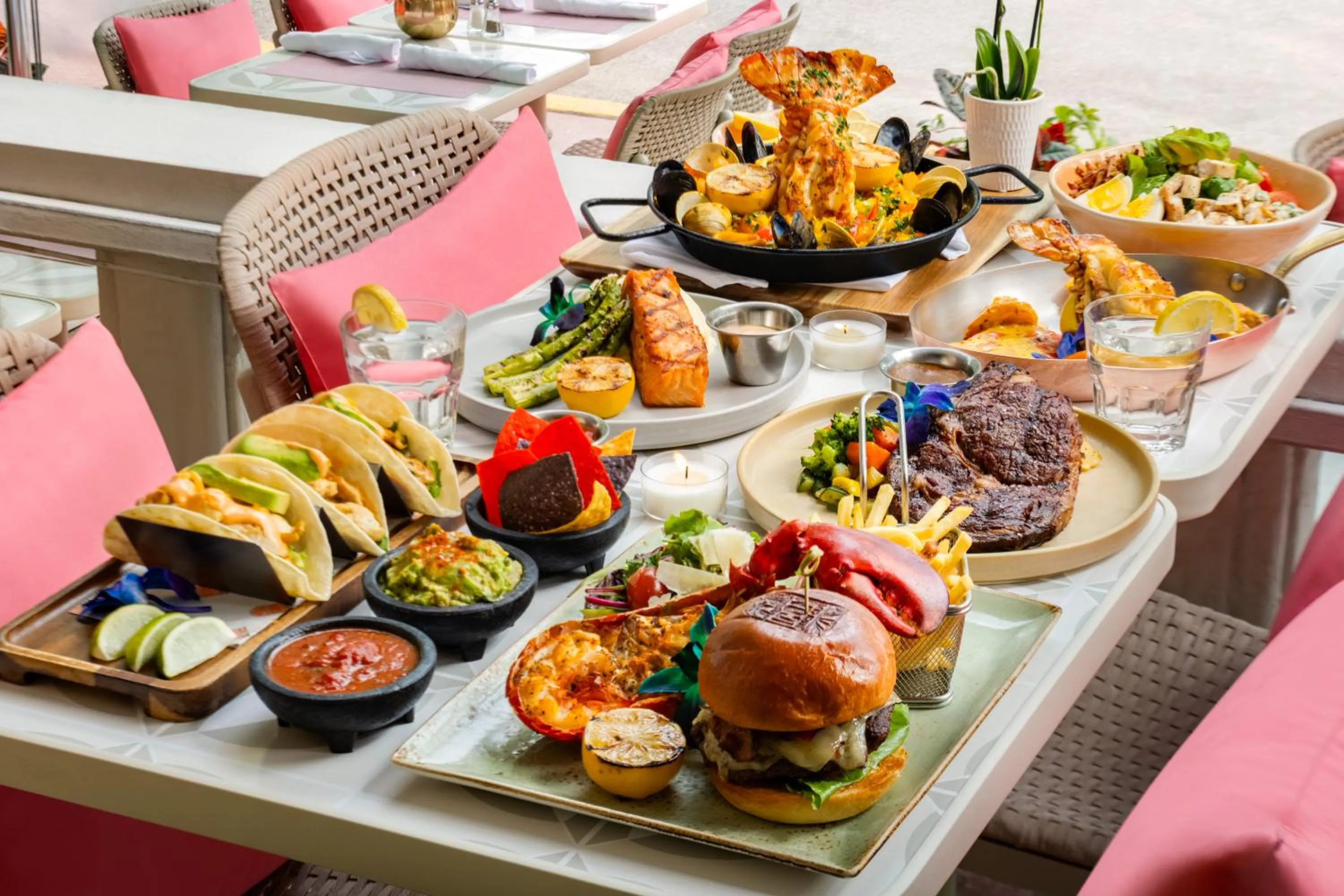 Restaurant/places to eat in Waldorf Towers South Beach