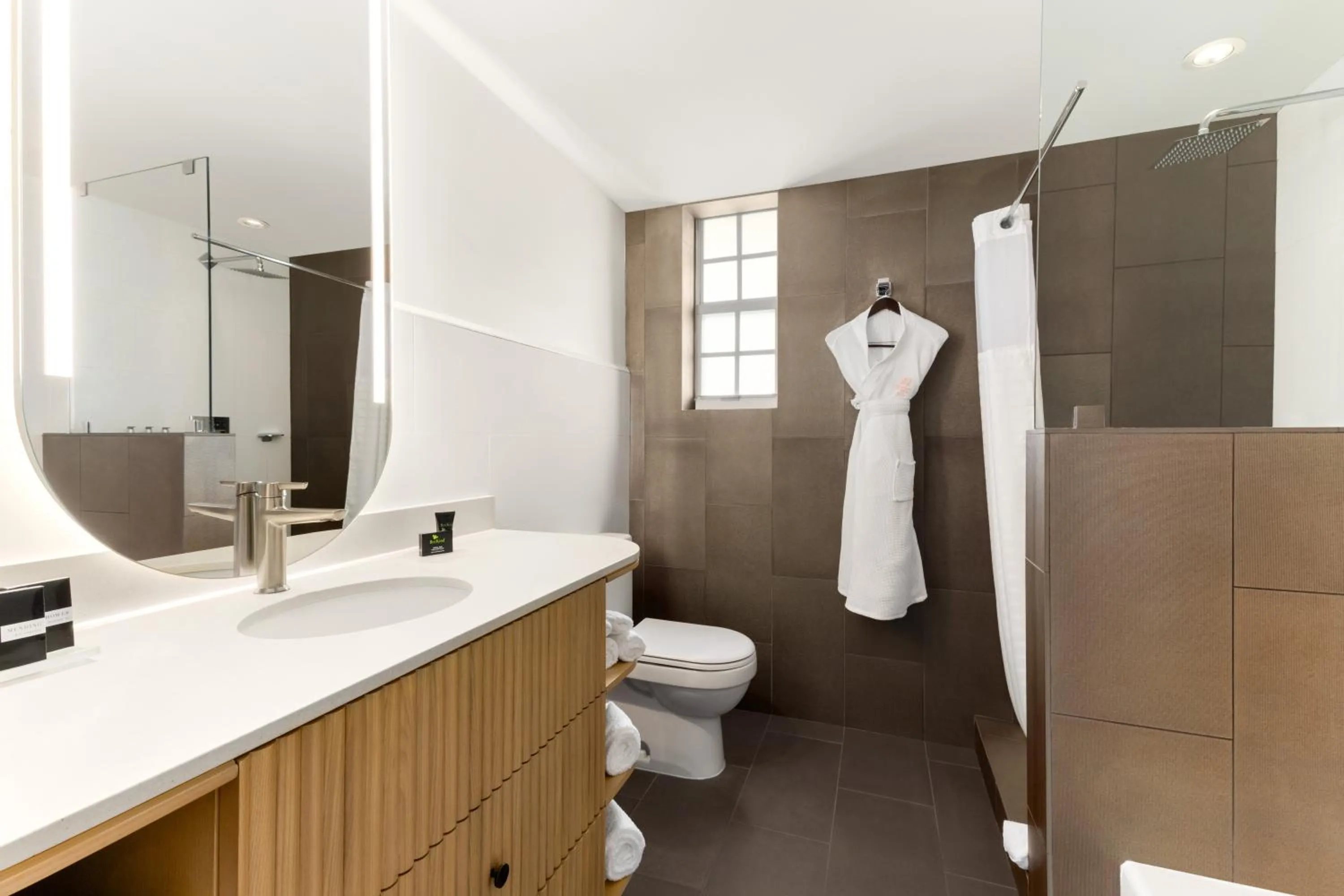 Shower in Waldorf Towers South Beach