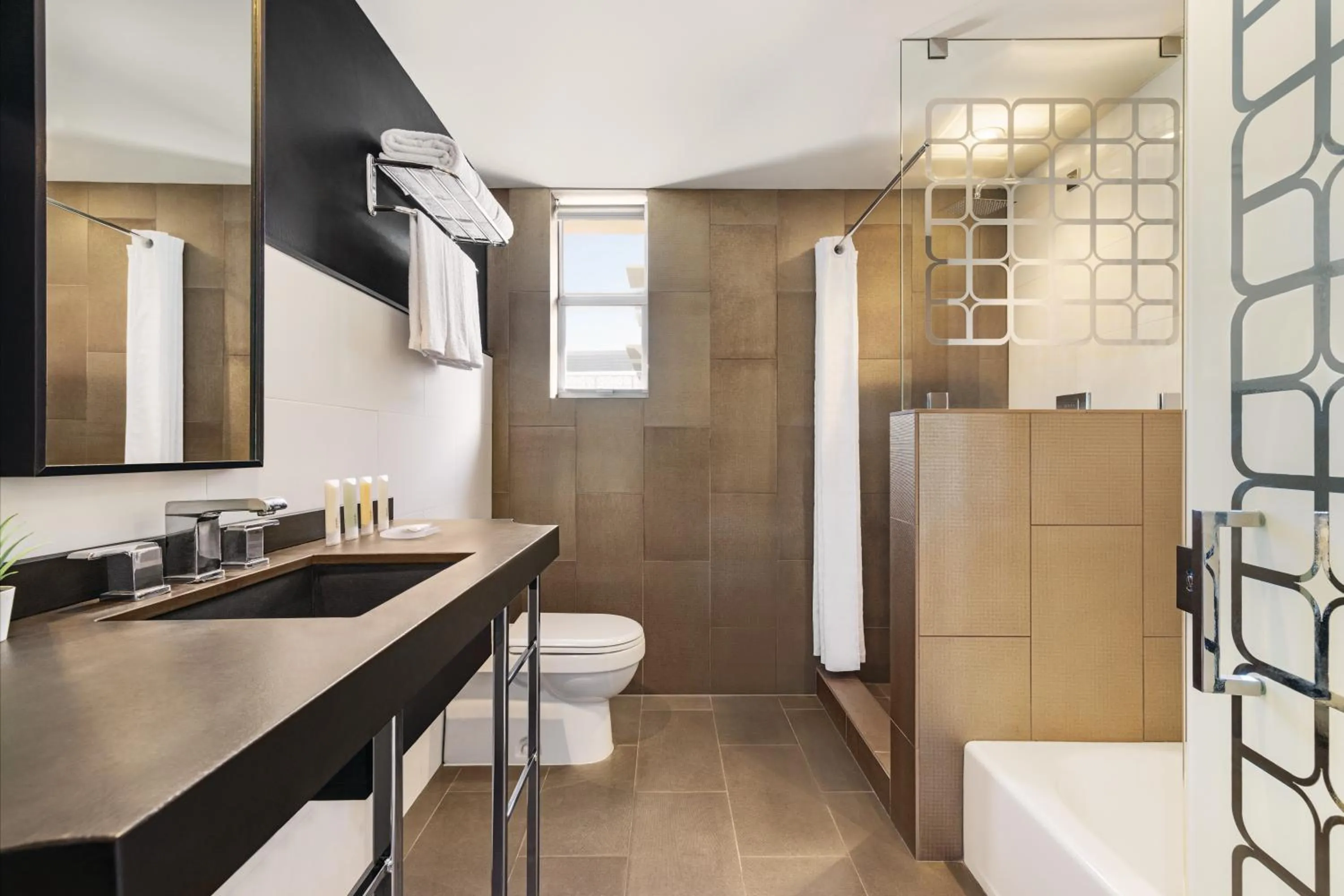 Shower in Waldorf Towers South Beach