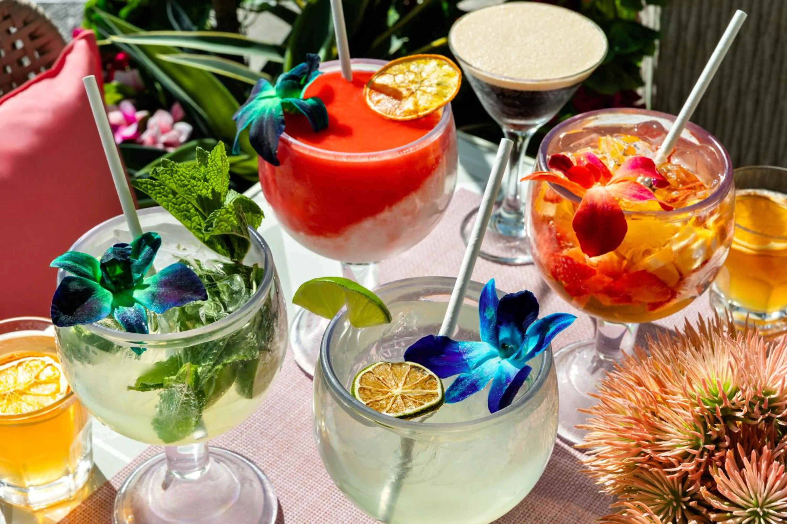 Restaurant/places to eat in Waldorf Towers South Beach