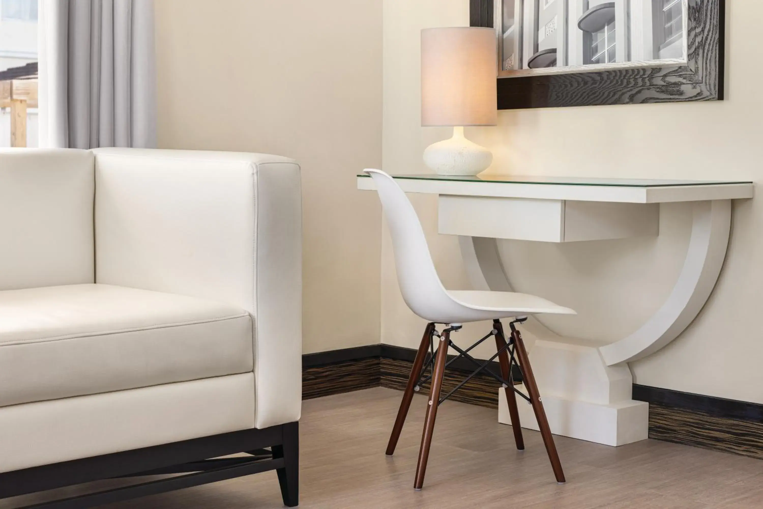 Deluxe King Room in Waldorf Towers South Beach Deluxe King Room in Waldorf Towers South Beach