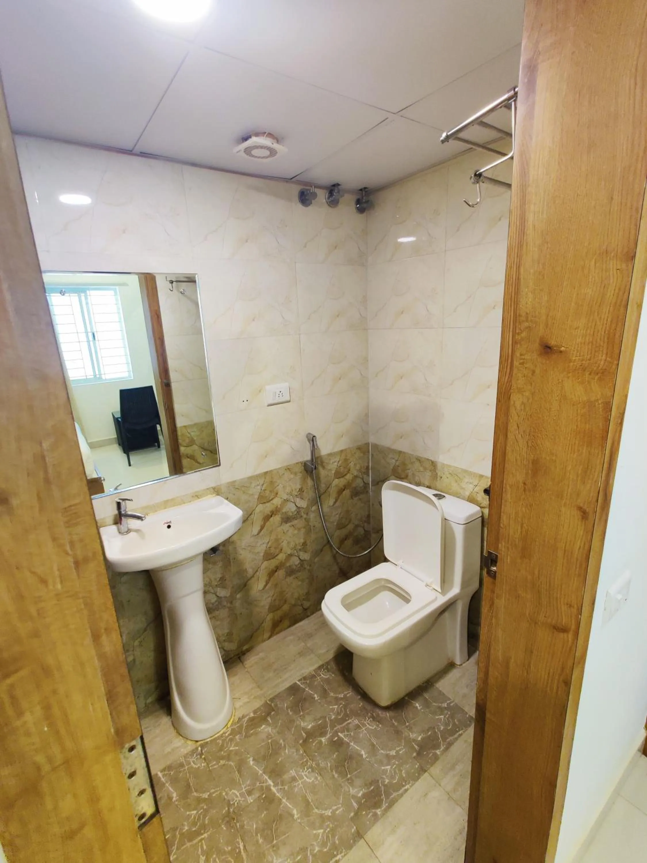 Bathroom in Hotel Airport City