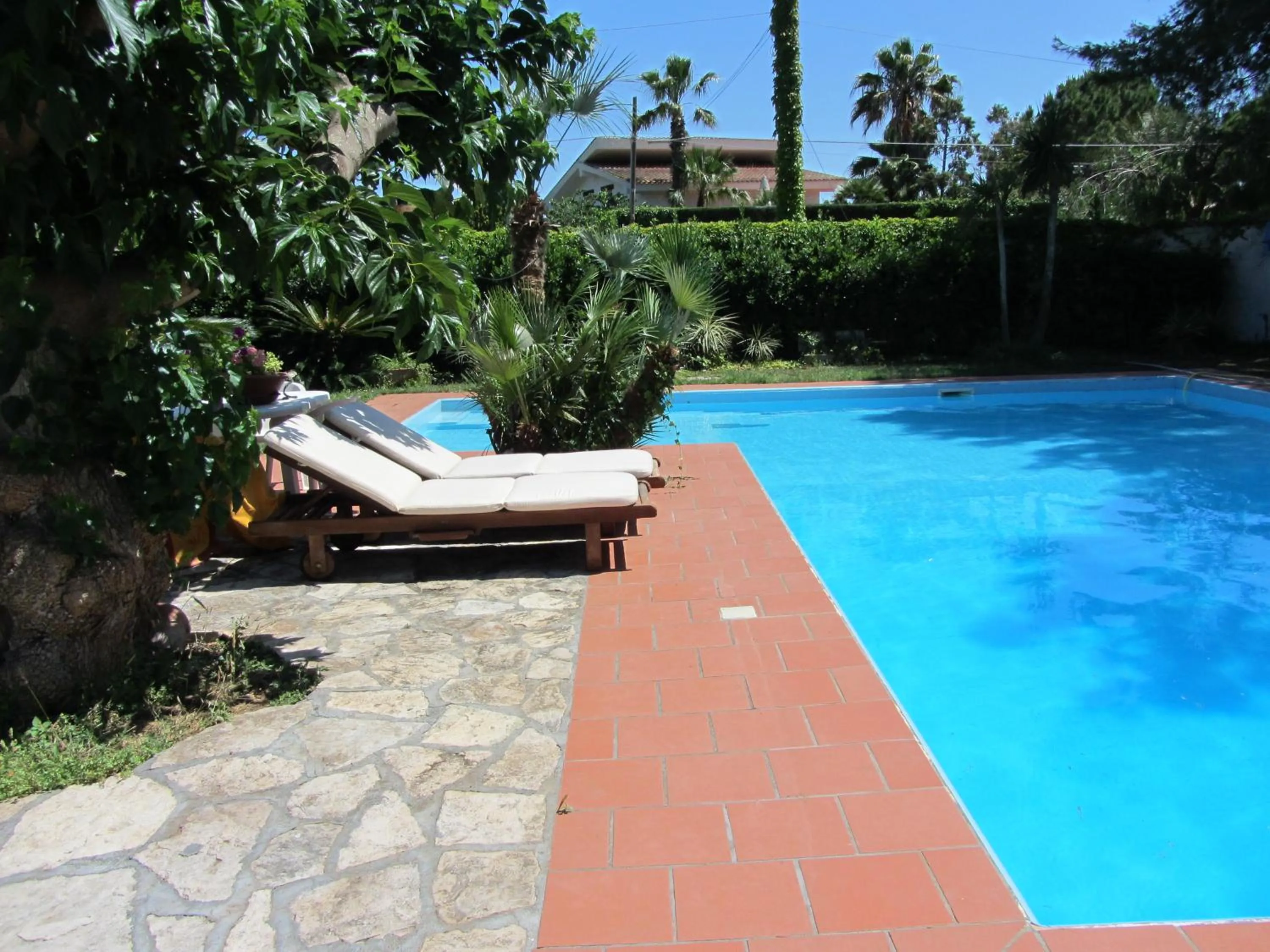 Pool view in Sole e Sale B&B