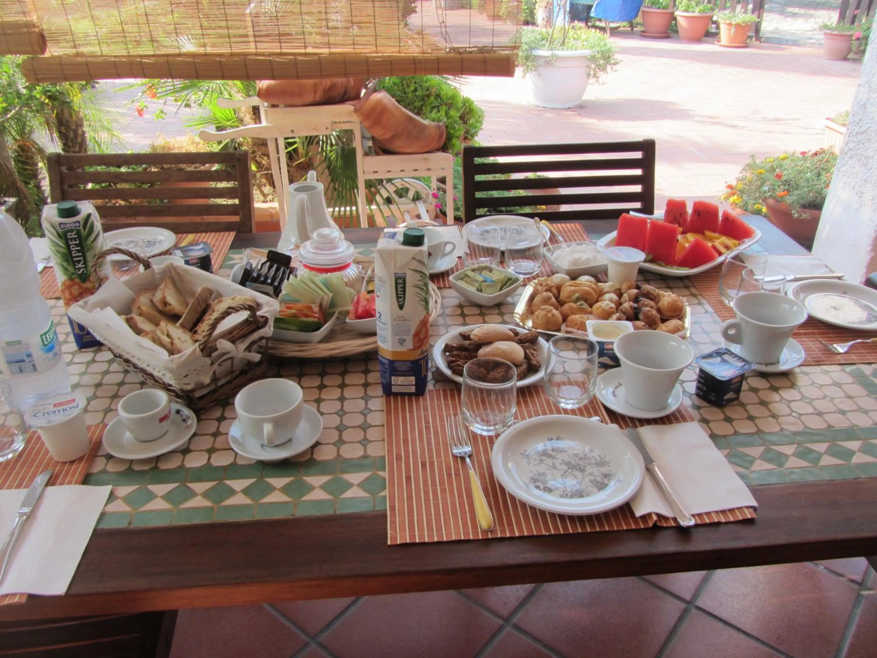 Italian breakfast in Sole e Sale B&B