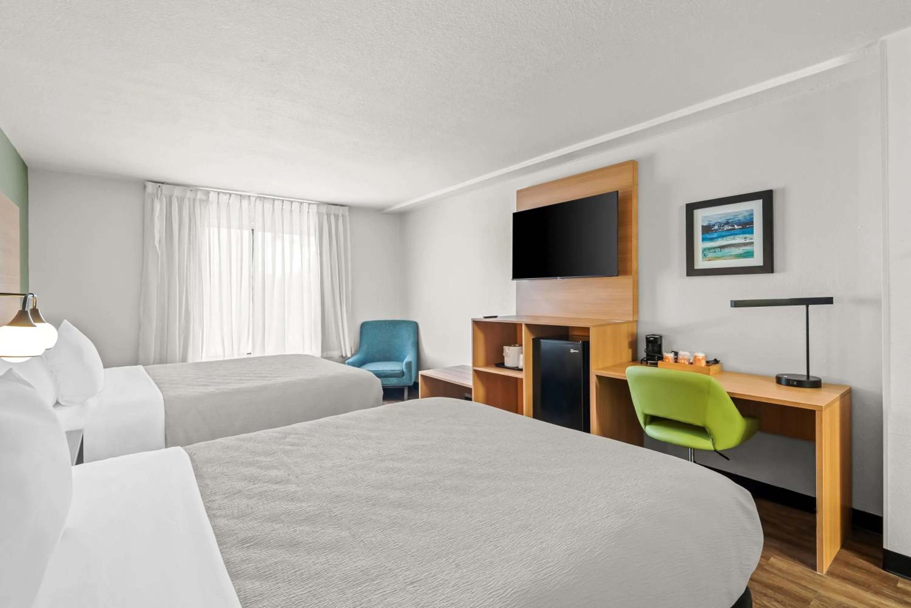 TV and multimedia, Bed in Quality Inn Orlando Near International Drive