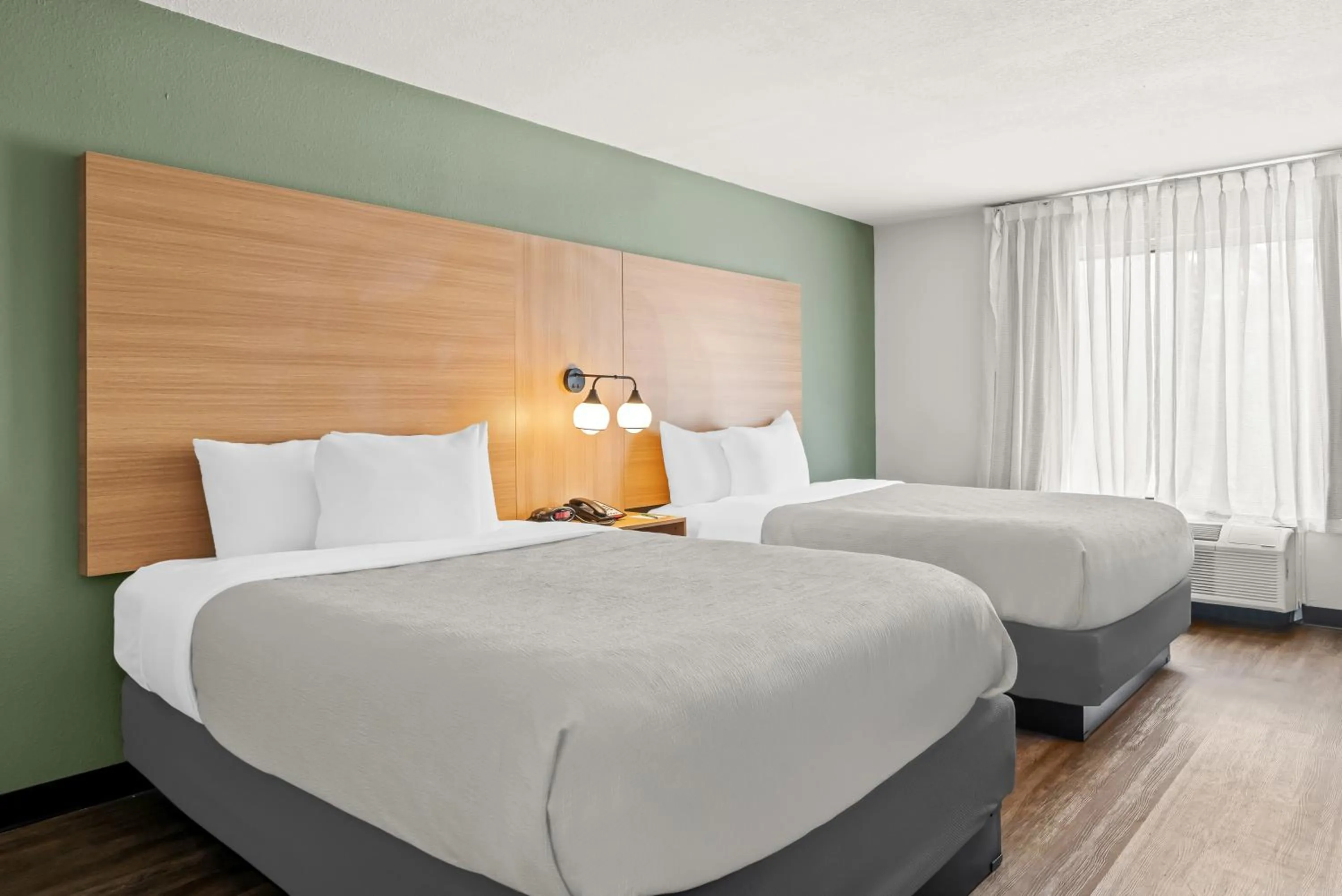 Bed in Quality Inn Orlando Near International Drive