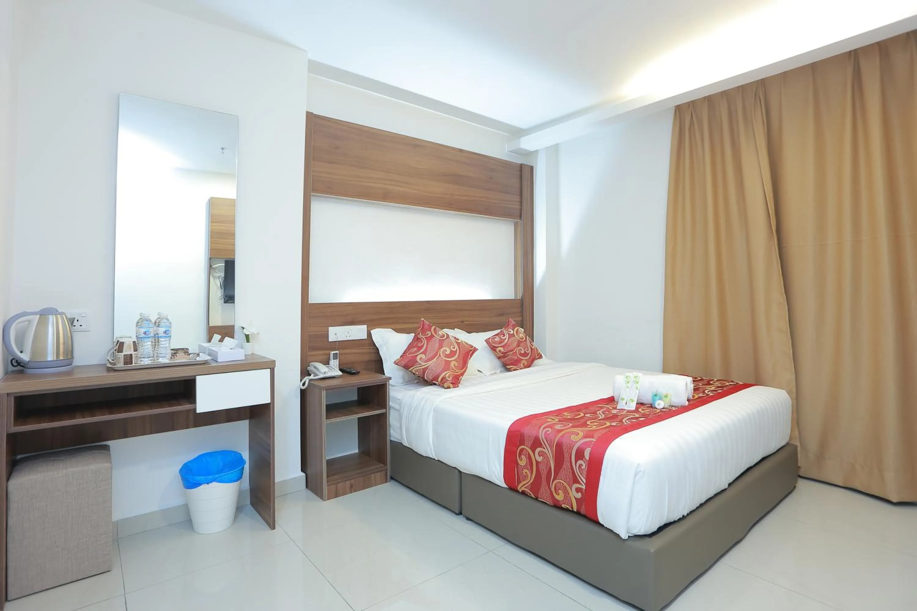 Bedroom, Bed in Bitz Bintang Hotel