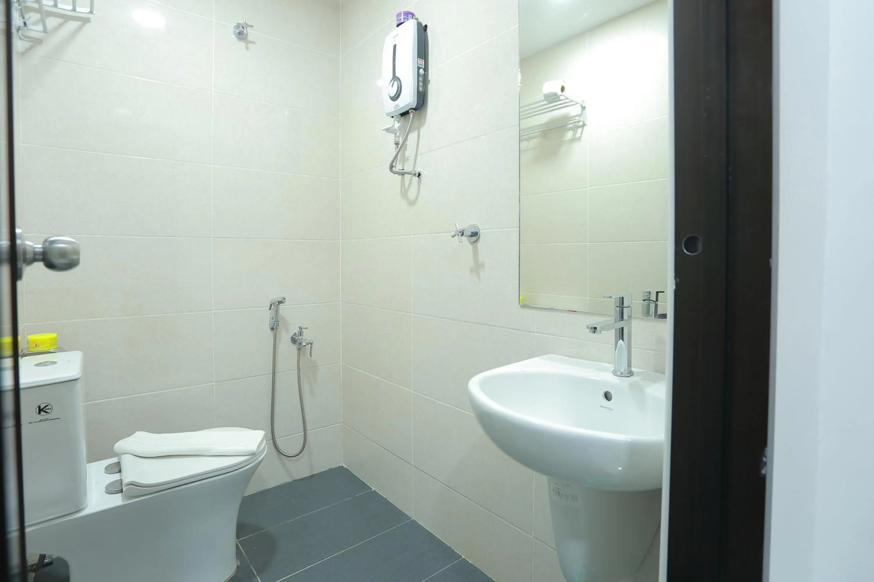 Bathroom in Bitz Bintang Hotel