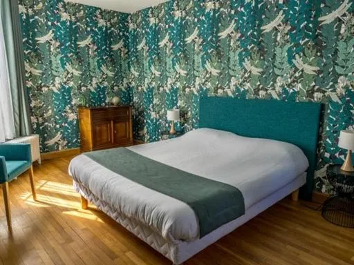 Bed in Maison du Moulin
