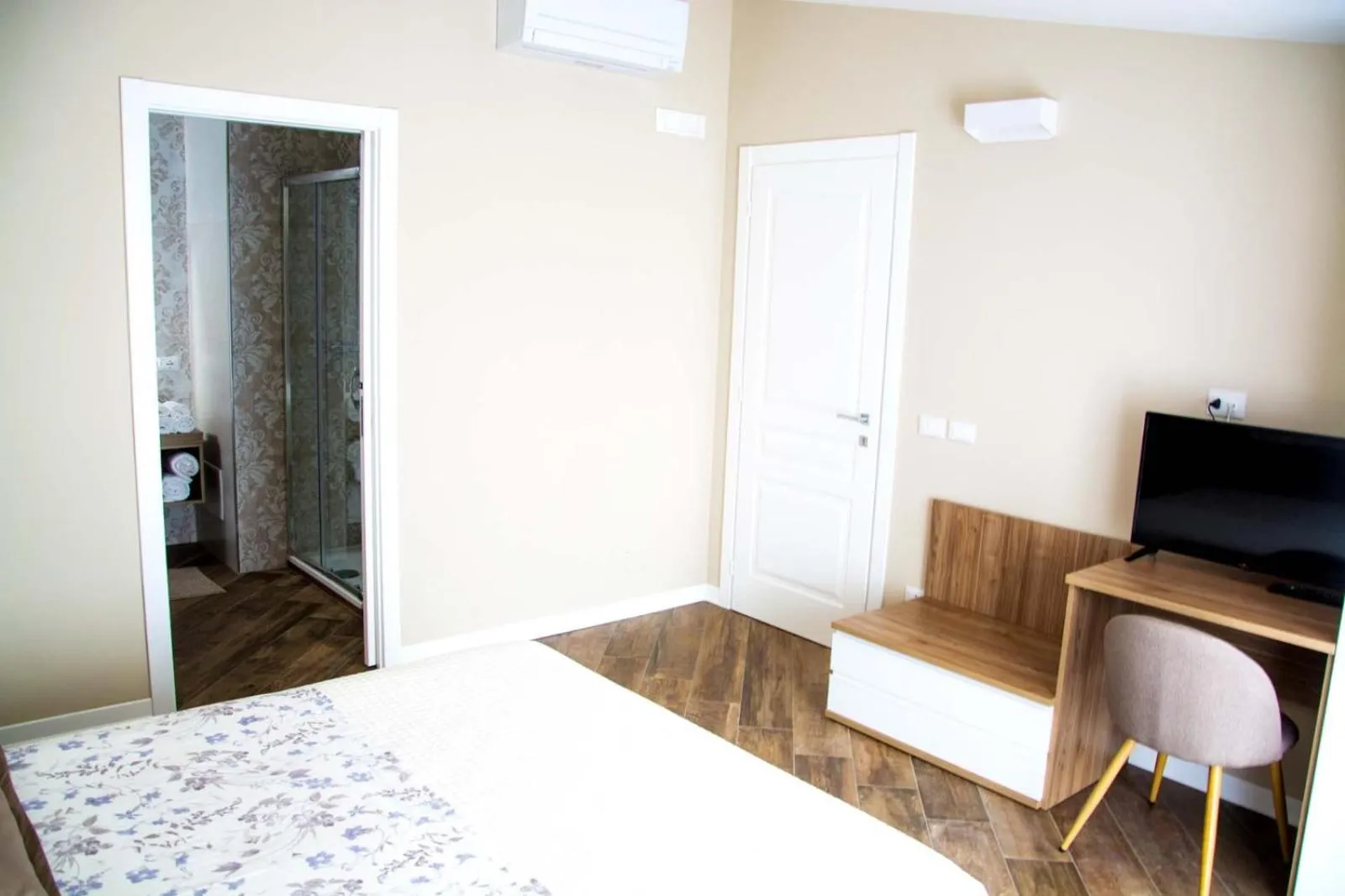 Photo of the whole room in B&B Martina