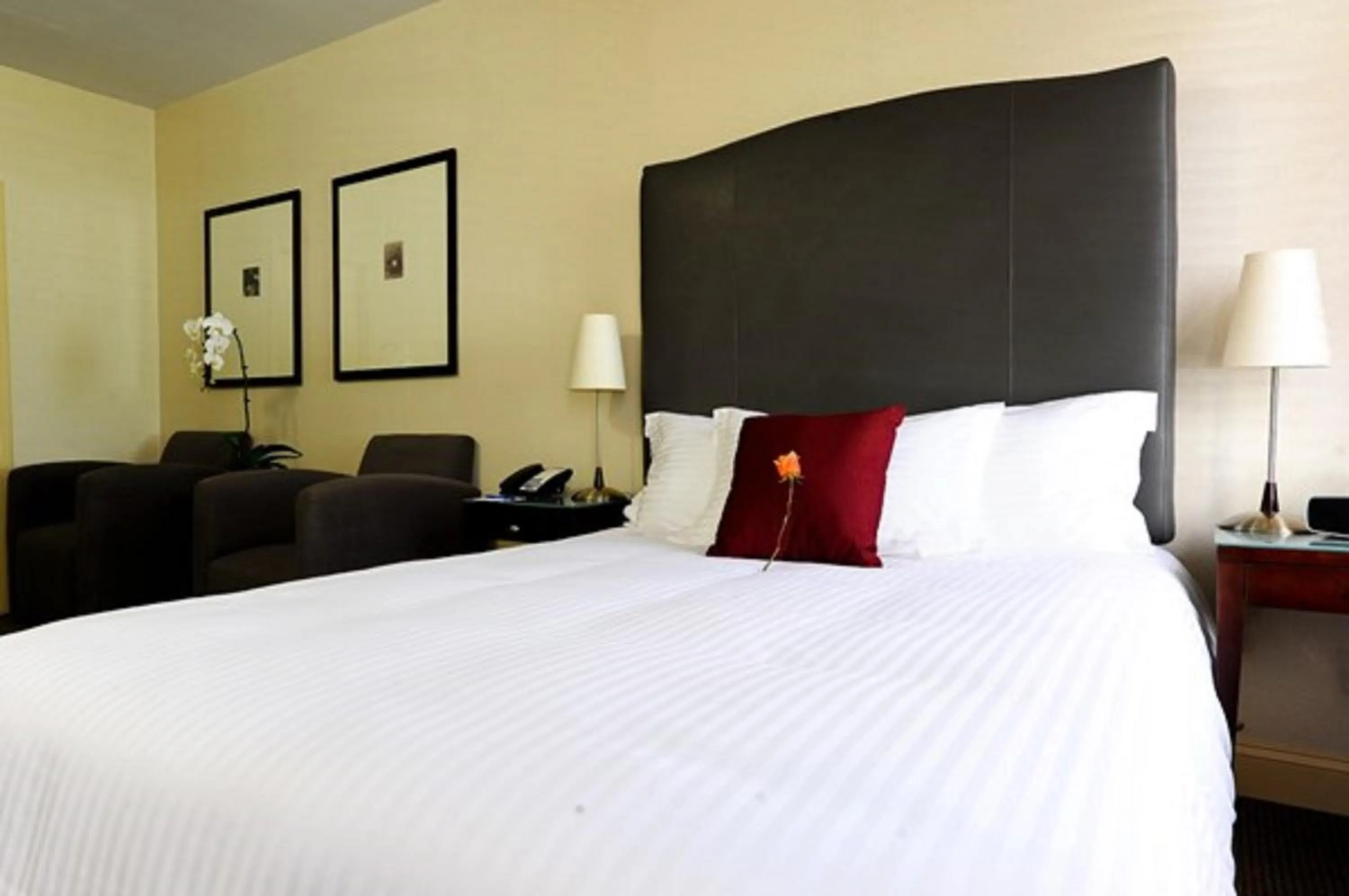 Bedroom in Washington Jefferson Hotel - Times Square North