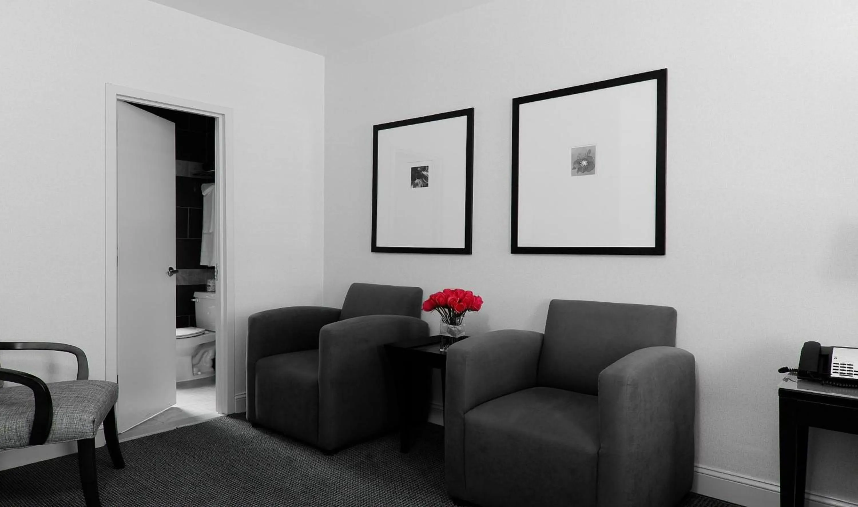 Bedroom, Seating Area in Washington Jefferson Hotel - Times Square North