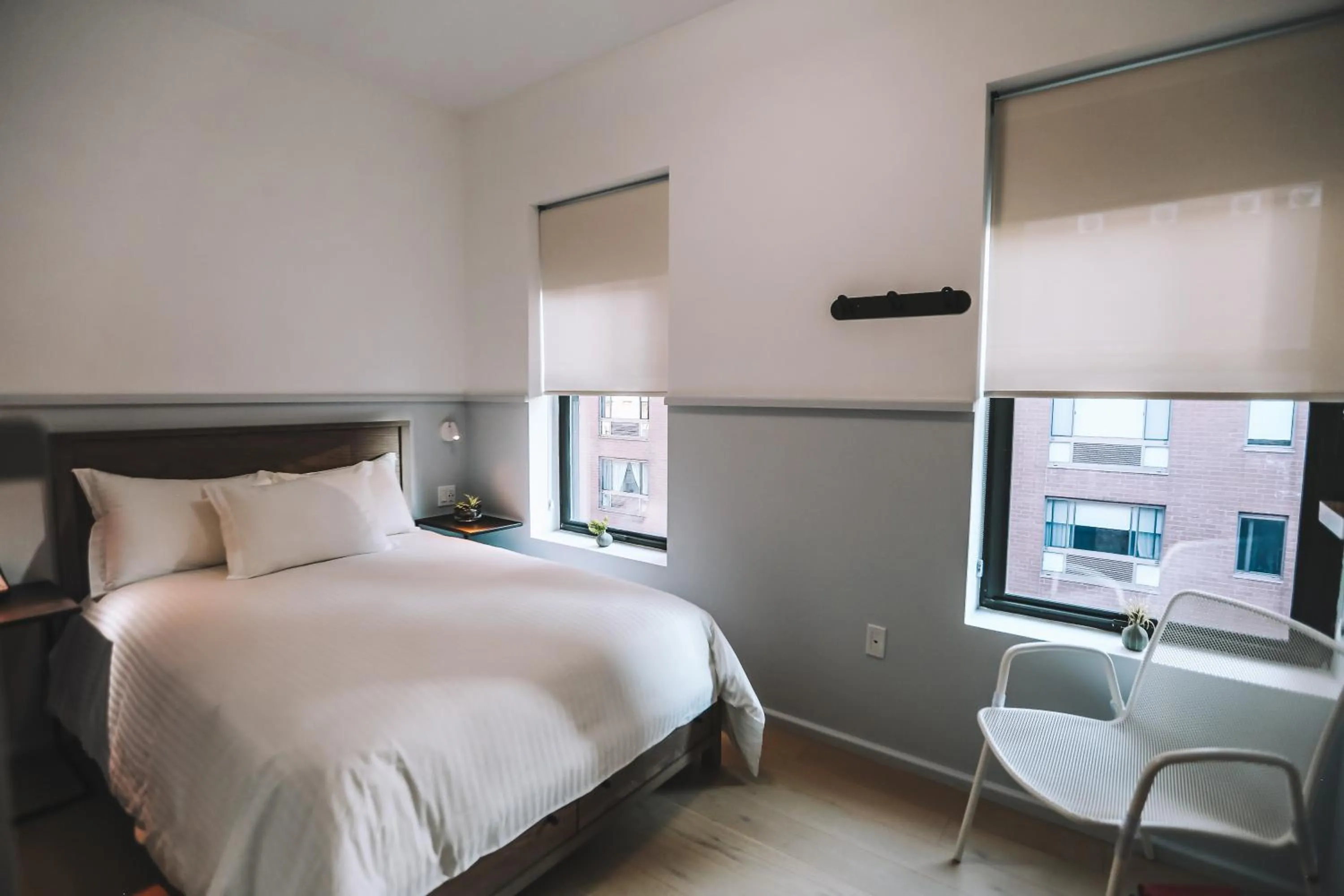 Bedroom in Washington Jefferson Hotel - Times Square North