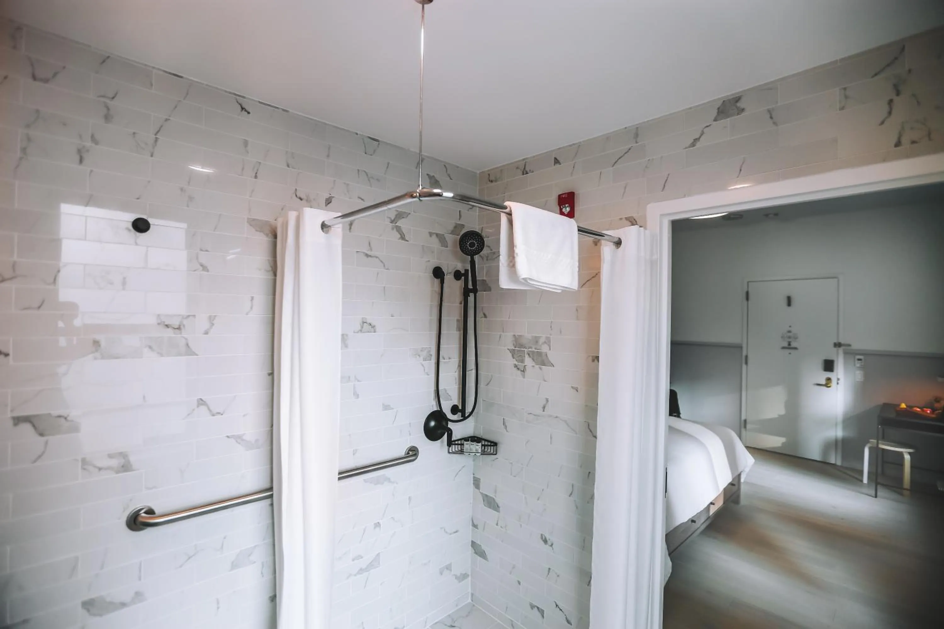 Bathroom in Washington Jefferson Hotel - Times Square North