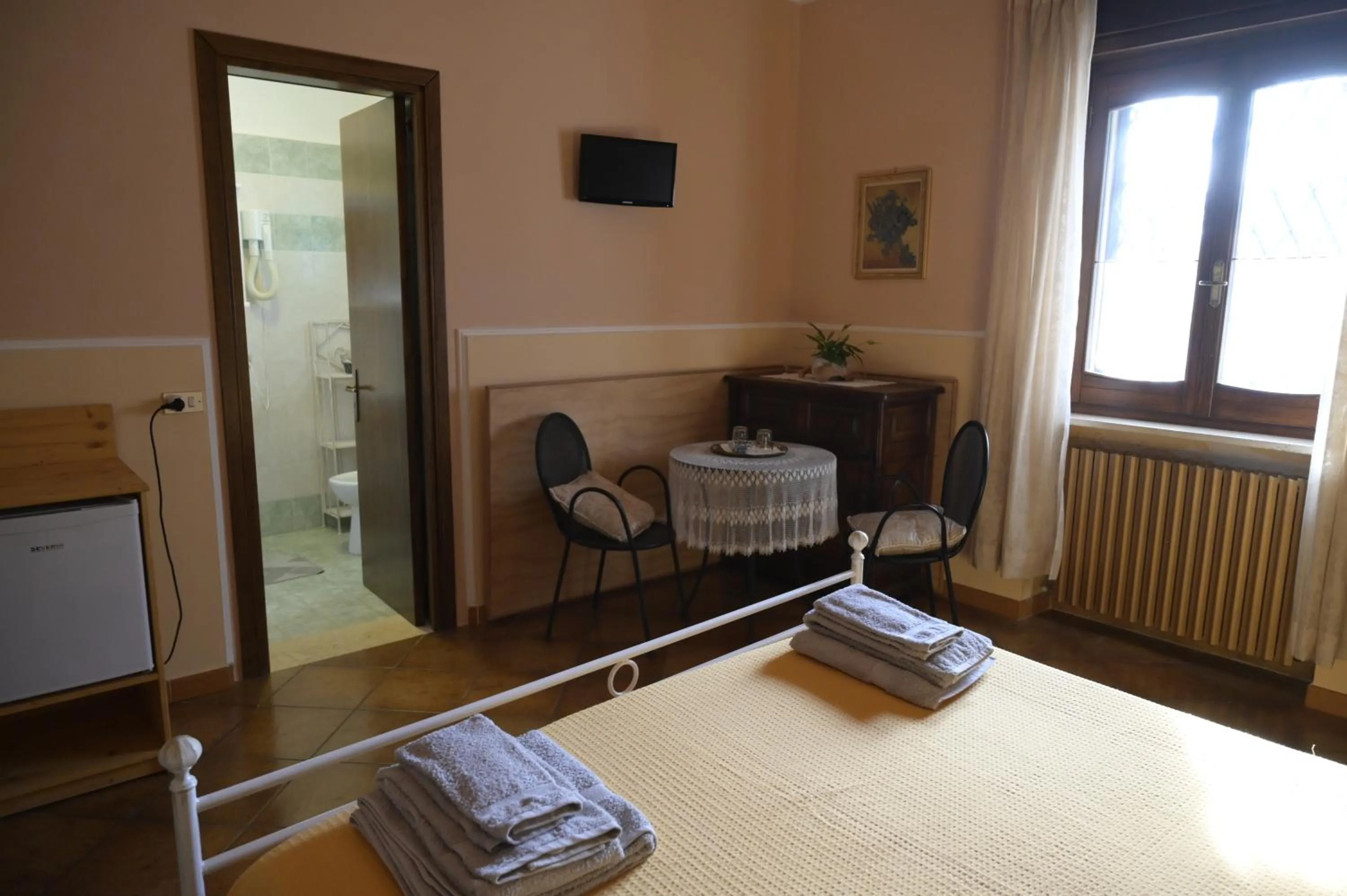 Photo of the whole room, Bed in Villa Delle Palme