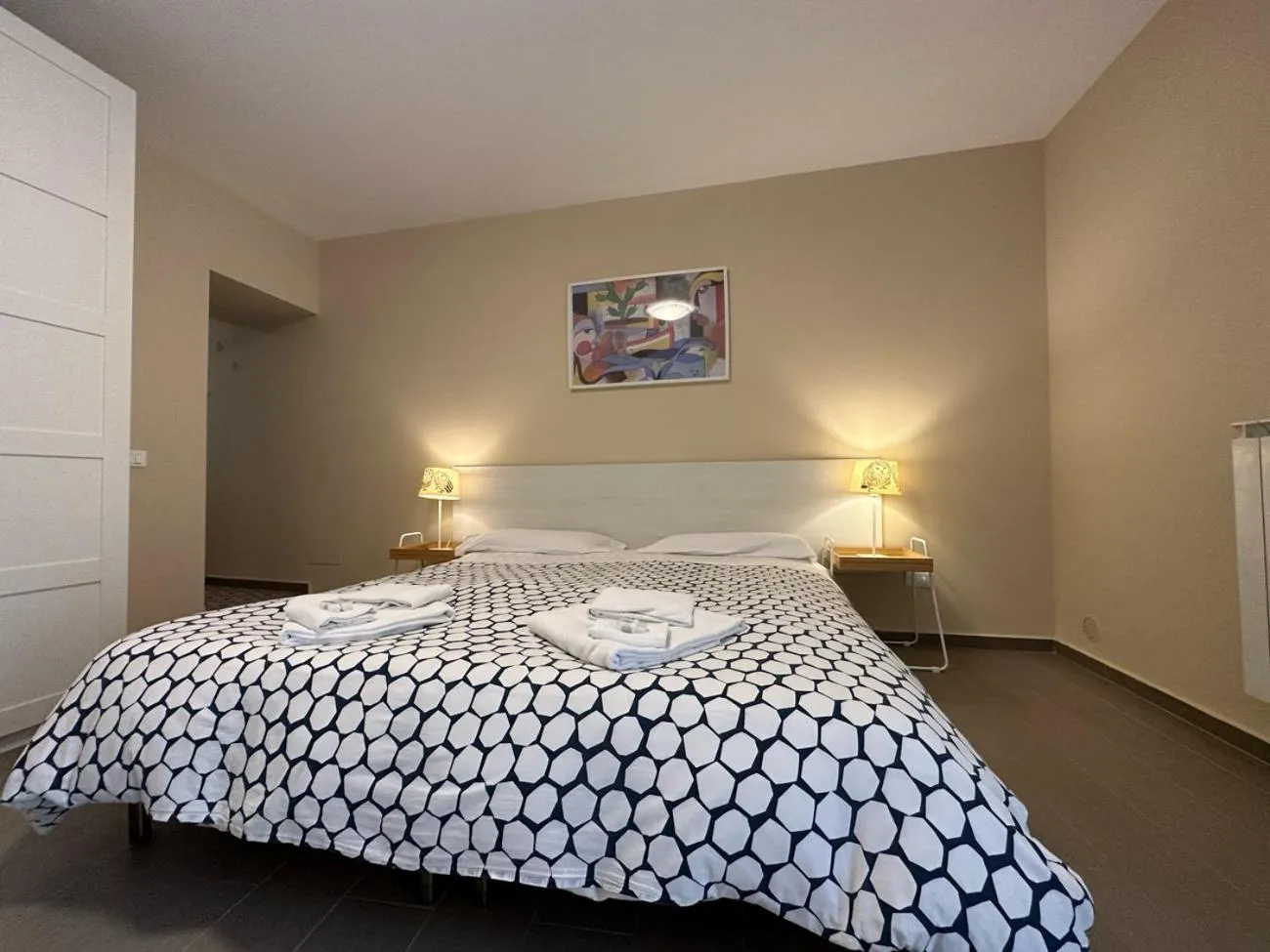 Photo of the whole room, Bed in Santa Lucia