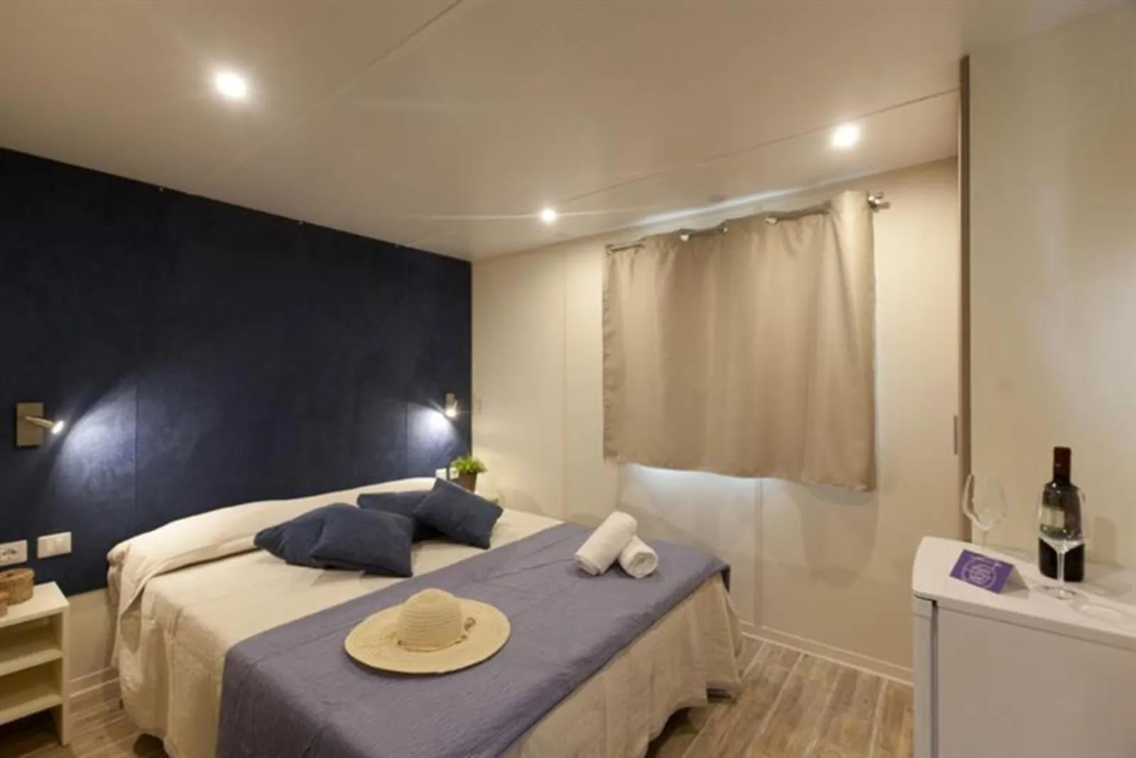 Bedroom, Bed in Gitavillage California