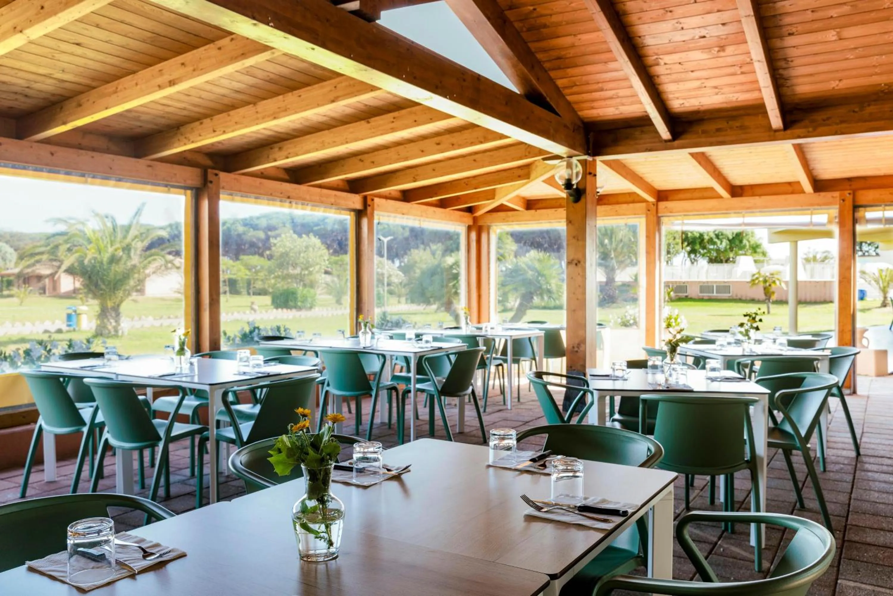 Restaurant/places to eat in Gitavillage California