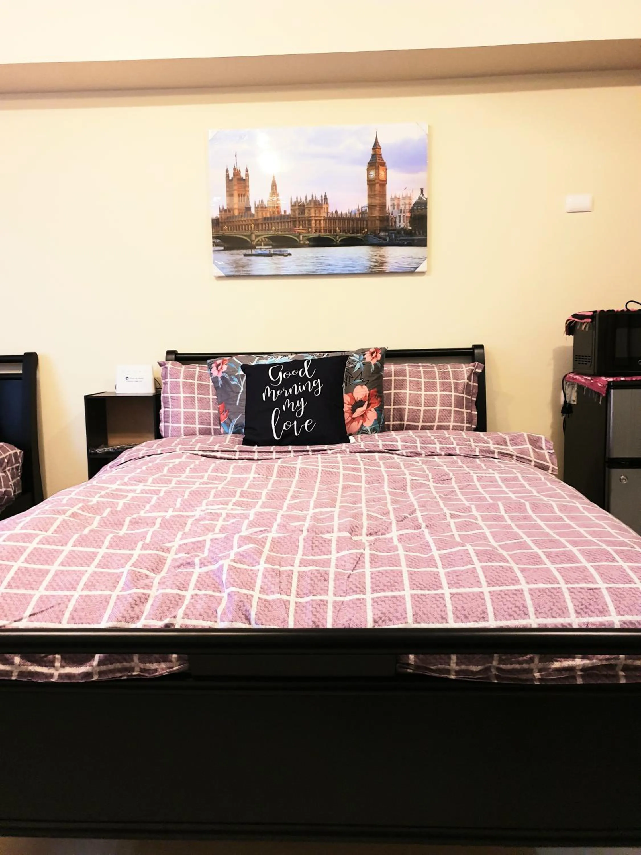 Bed in Tagaytay Serin by Bea and RM