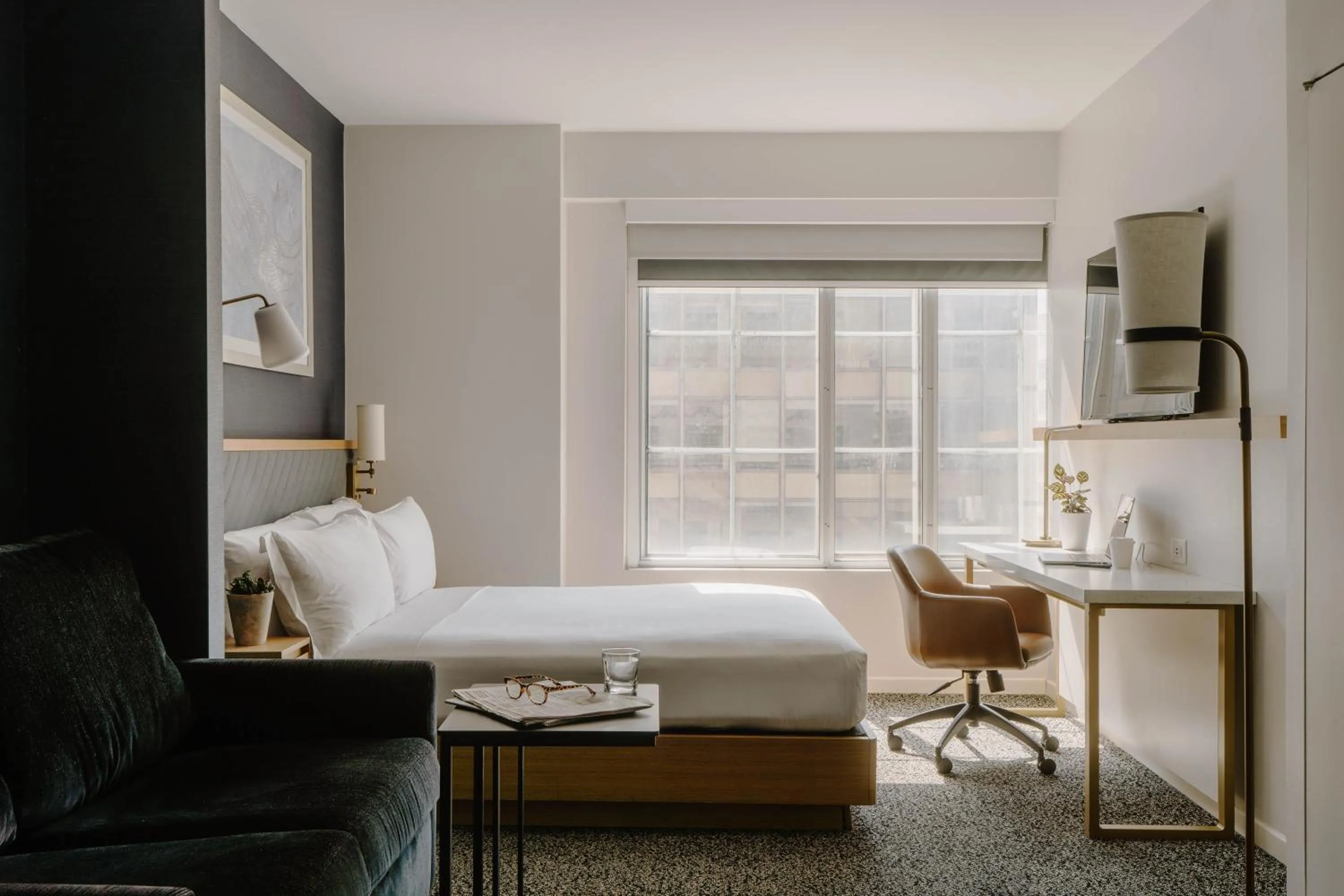 Bed in Club Quarters Hotel White House, Washington DC