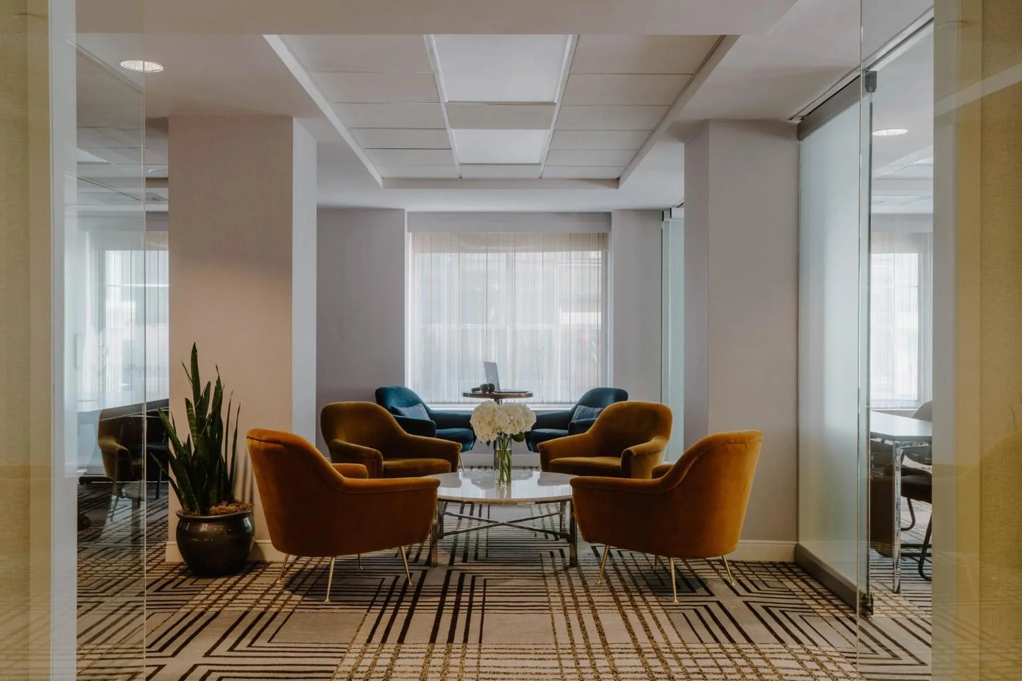 Lounge or bar in Club Quarters Hotel White House, Washington DC