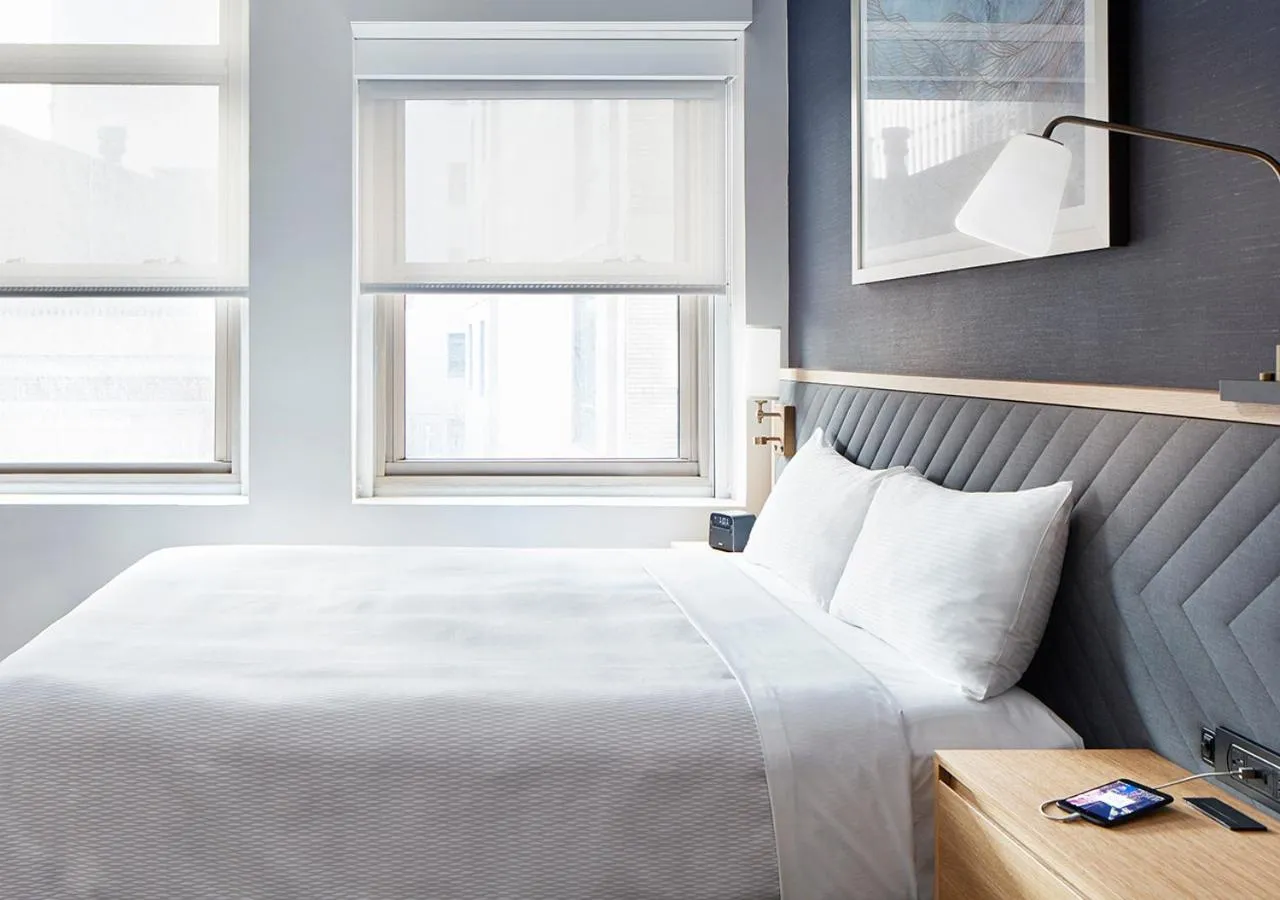 Bed in Radisson Hotel New York Wall Street