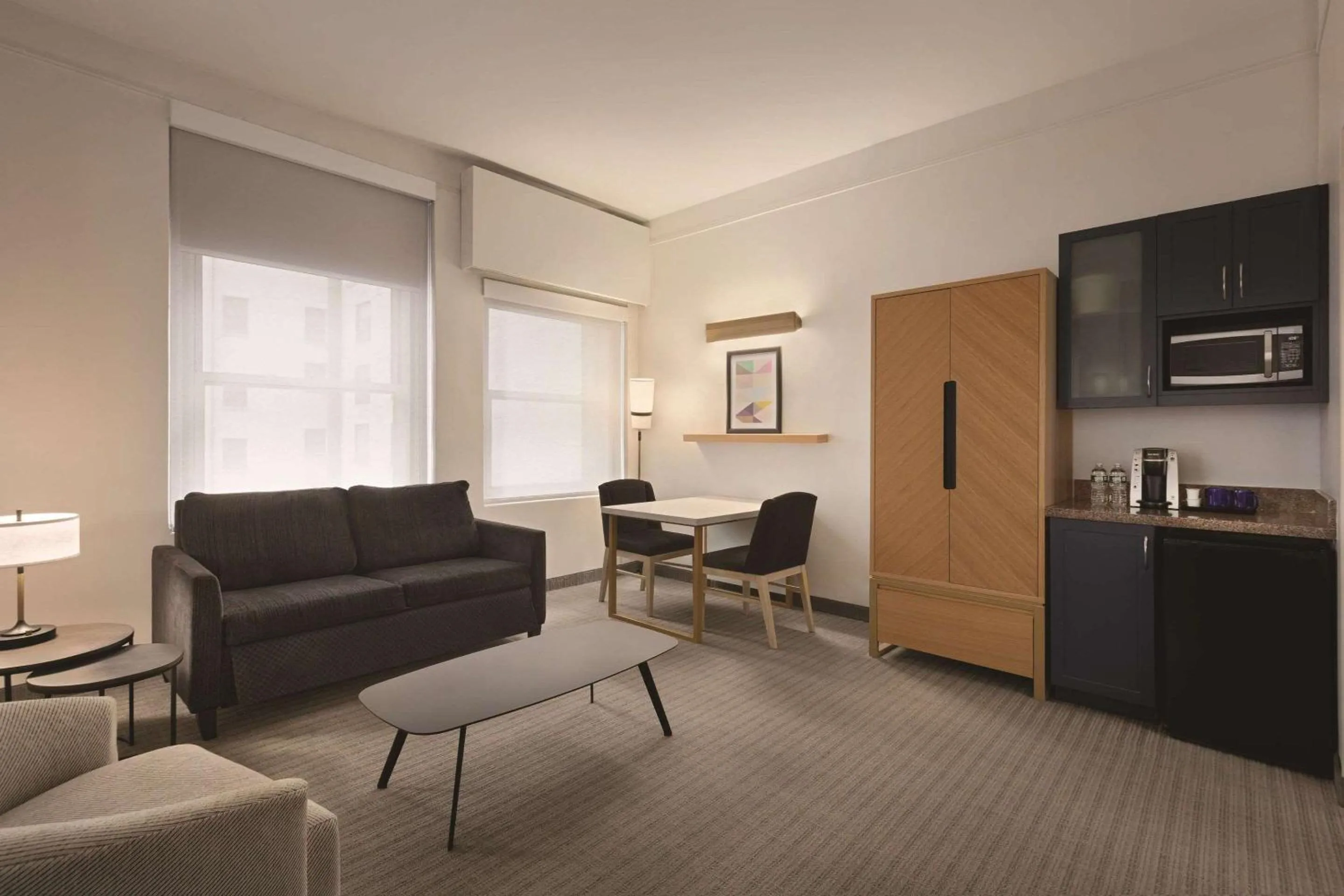Bedroom, Seating Area in Radisson Hotel New York Wall Street