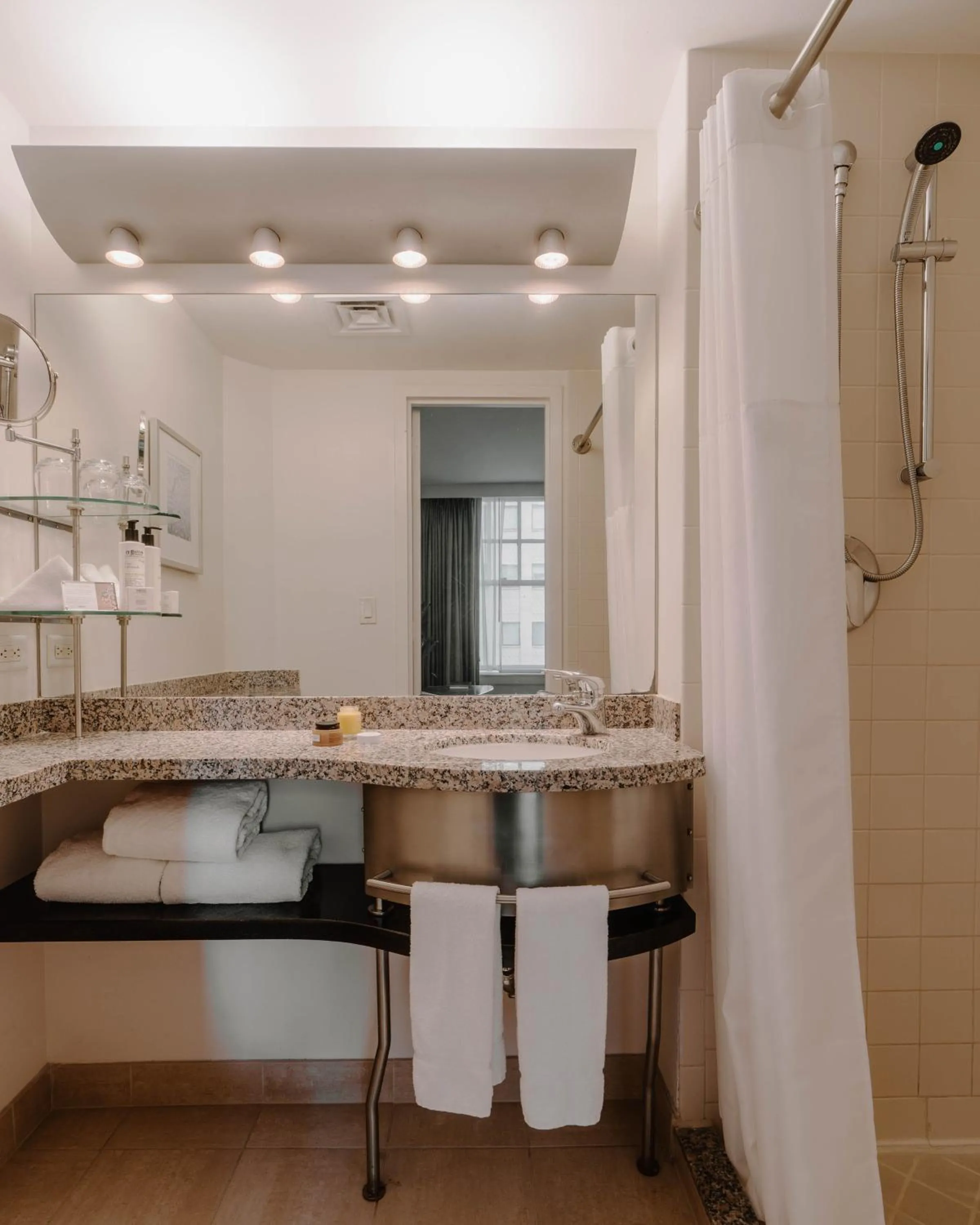 Photo of the whole room in Club Quarters Hotel Downtown, Houston