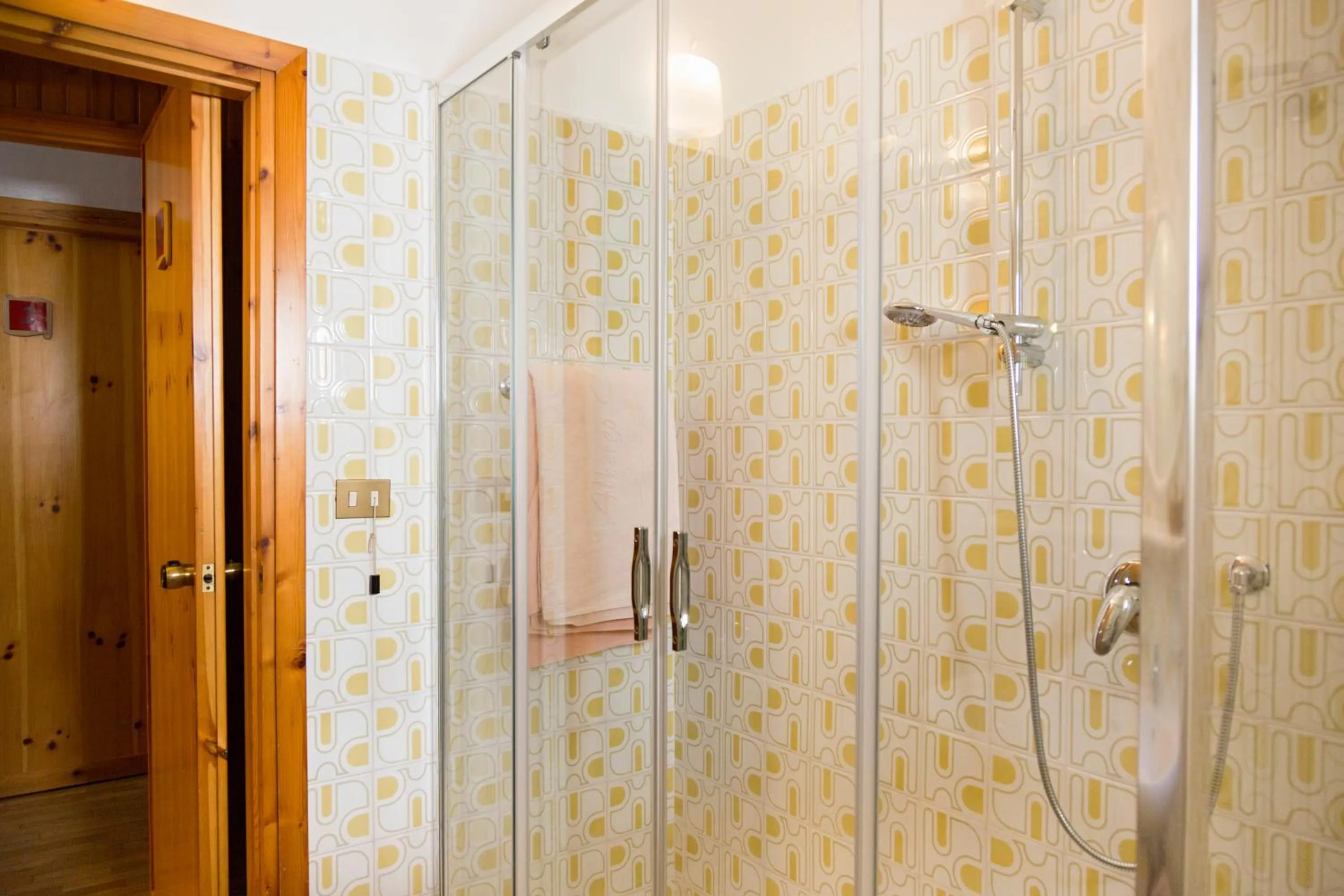 Shower in Albergo Centrale Scanno
