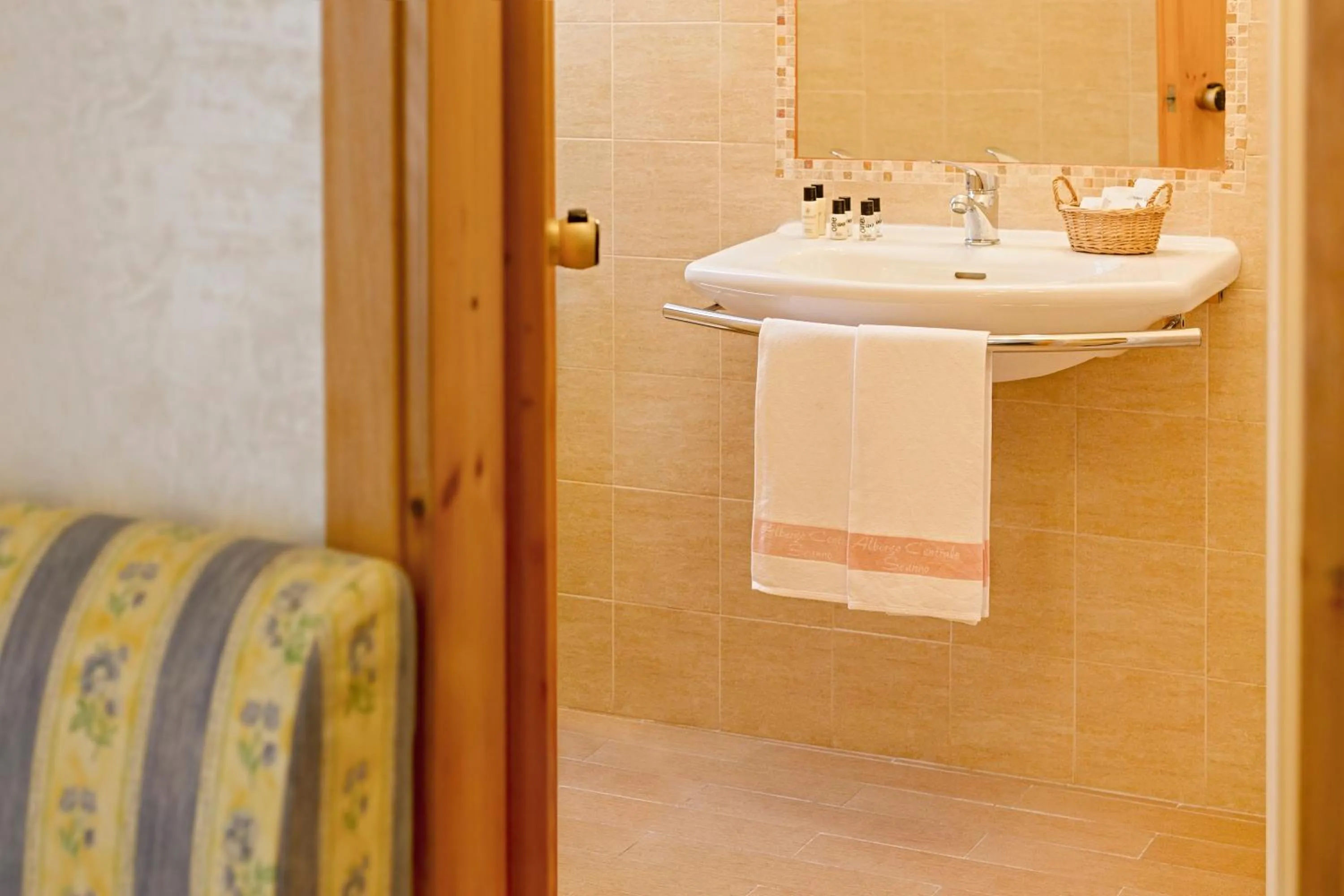 Bathroom in Albergo Centrale Scanno