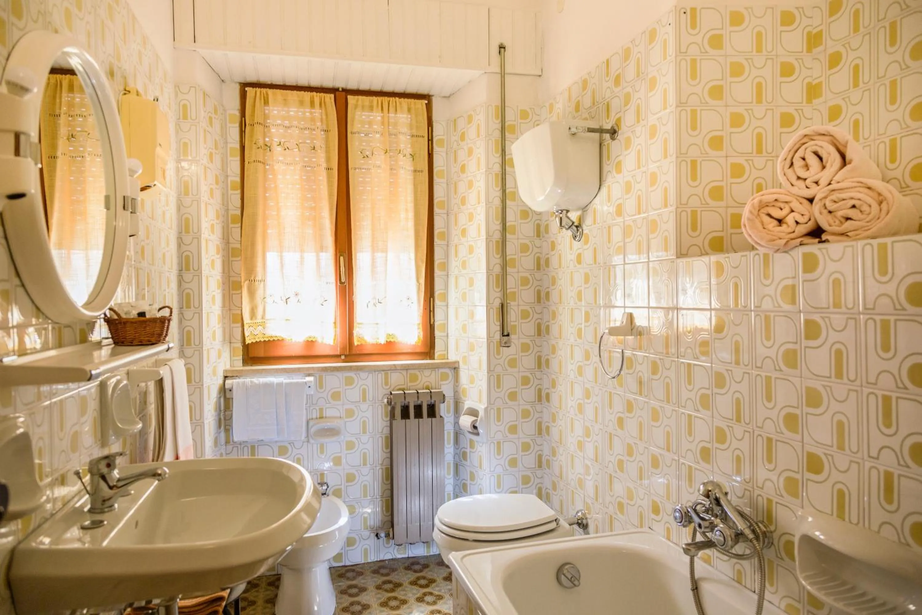 Bathroom in Albergo Centrale Scanno