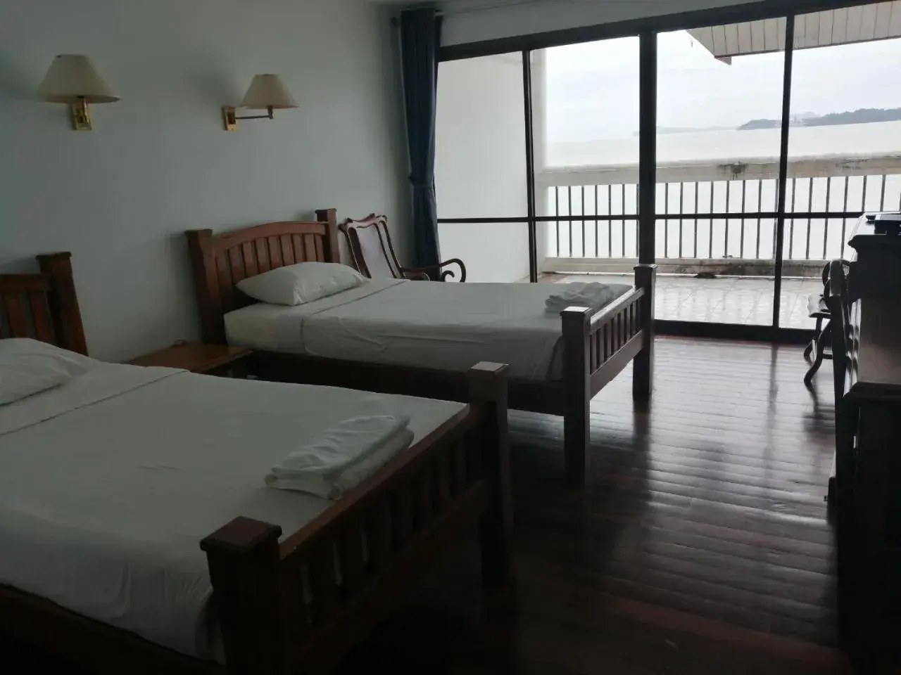 Double or Twin Room in Jansom Beach Resort Double or Twin Room in Jansom Beach Resort