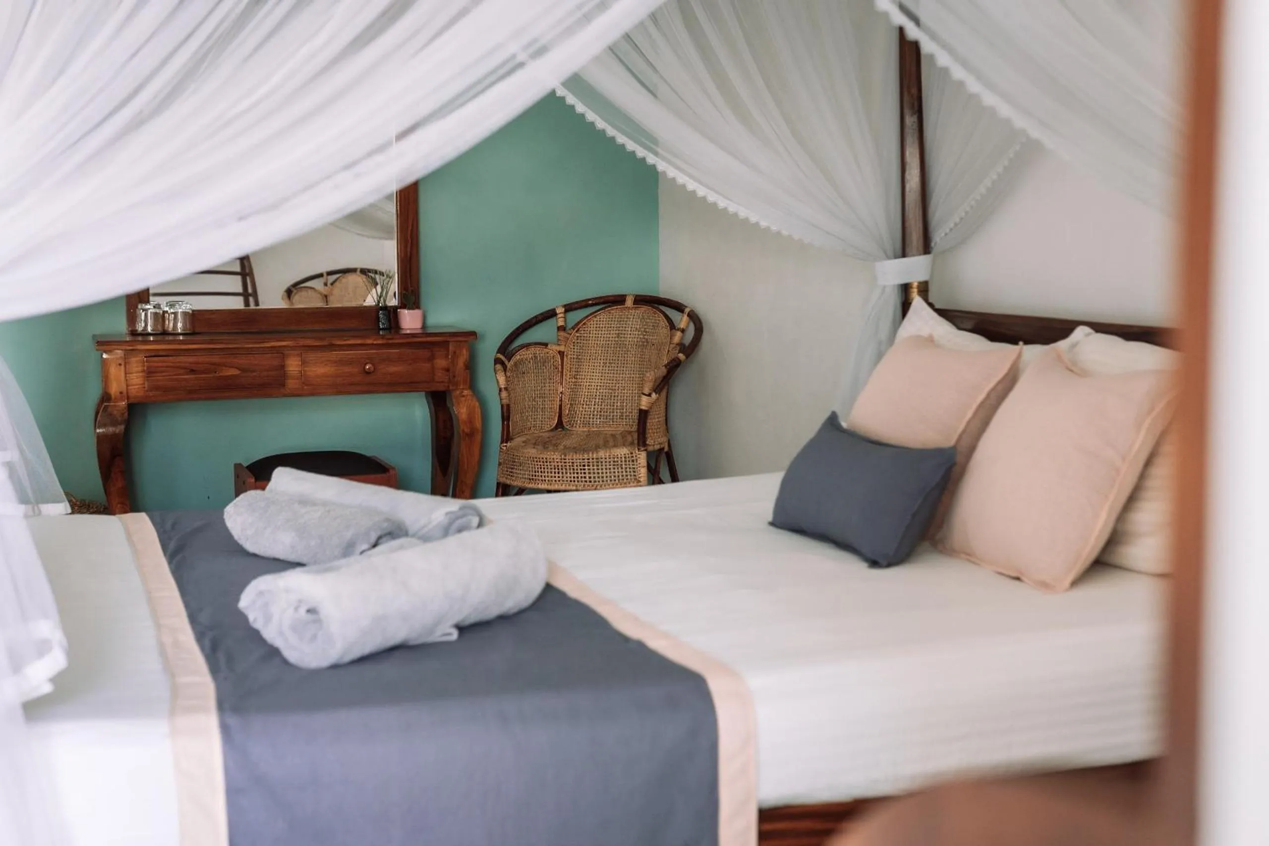 Bedroom, Bed in Rise - Bed & Breakfast