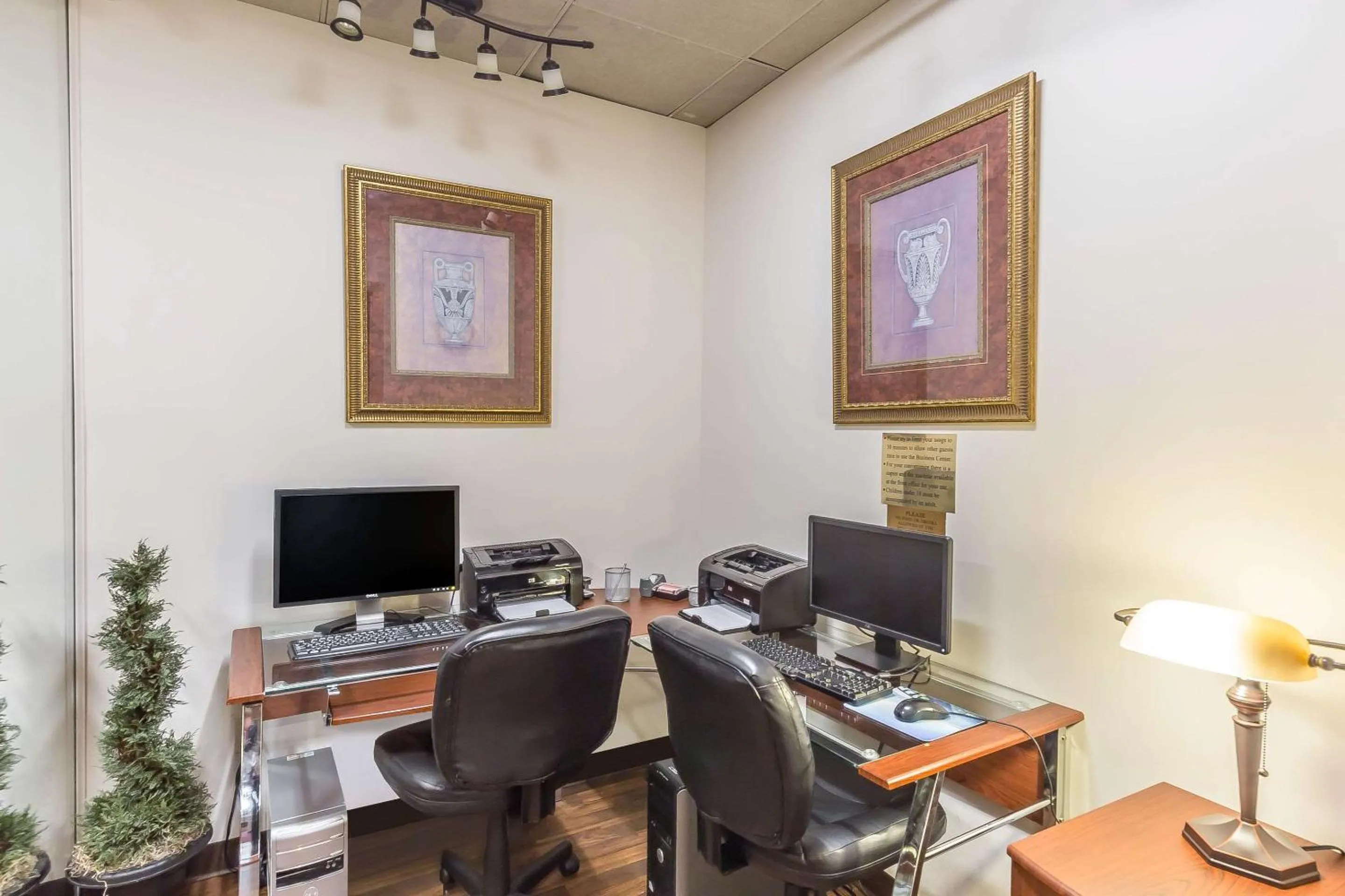 On site in Comfort Inn Shady Grove - Gaithersburg - Rockville