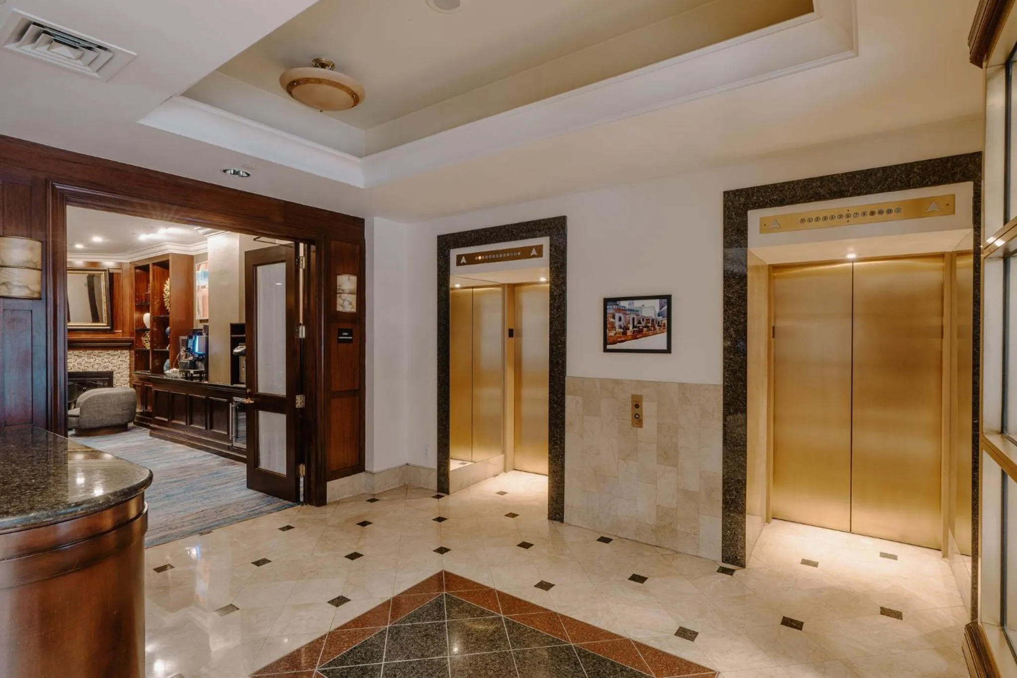 Lobby or reception in Club Quarters Hotel Faneuil Hall, Boston