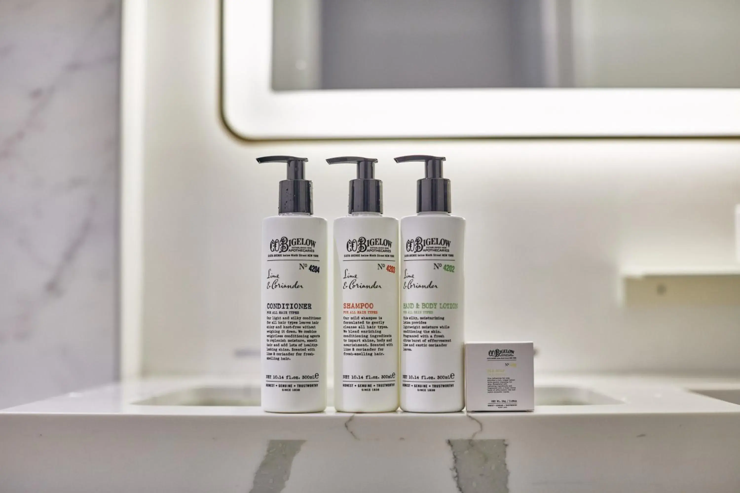 Deluxe Room in Club Quarters Hotel Faneuil Hall, Boston Deluxe Room in Club Quarters Hotel Faneuil Hall, Boston