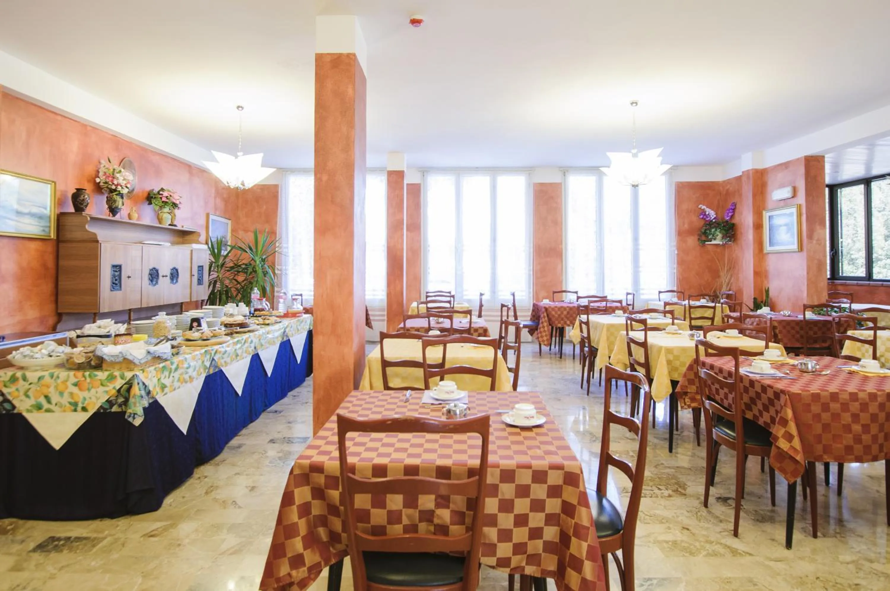 Breakfast in Hotel Edelweiss