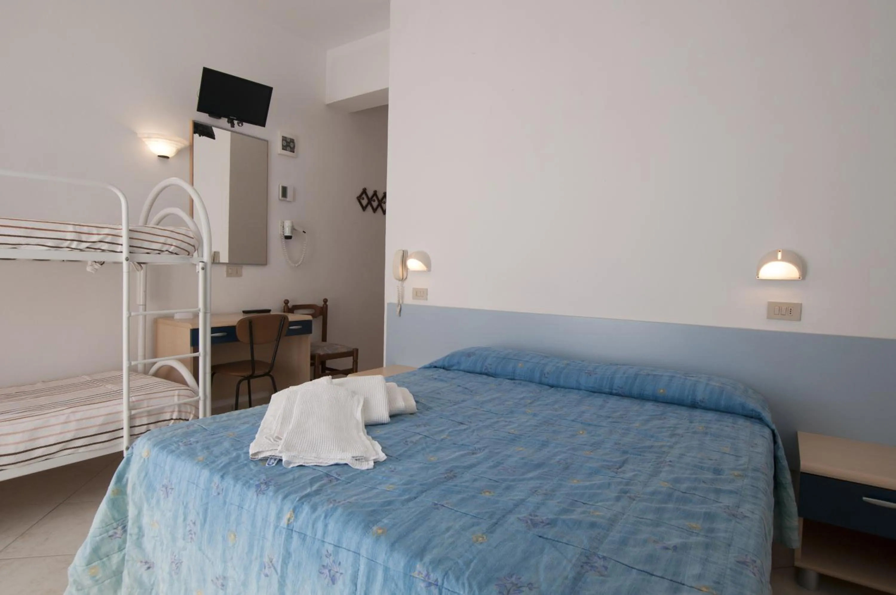 Bed in Hotel Edelweiss