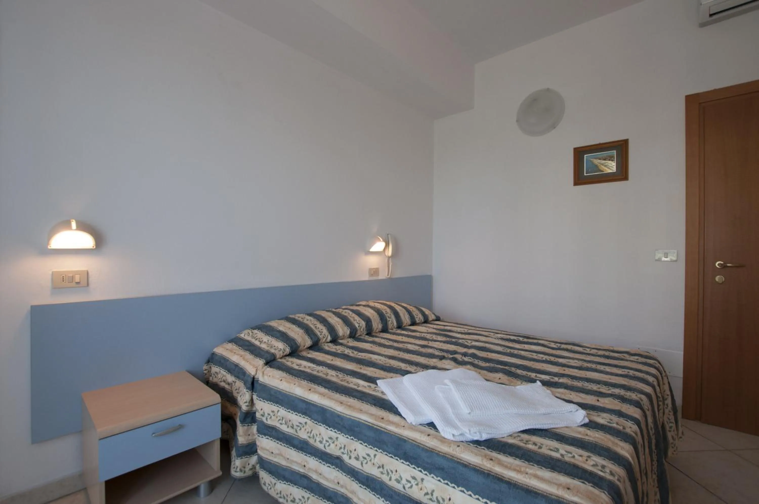 Bed in Hotel Edelweiss