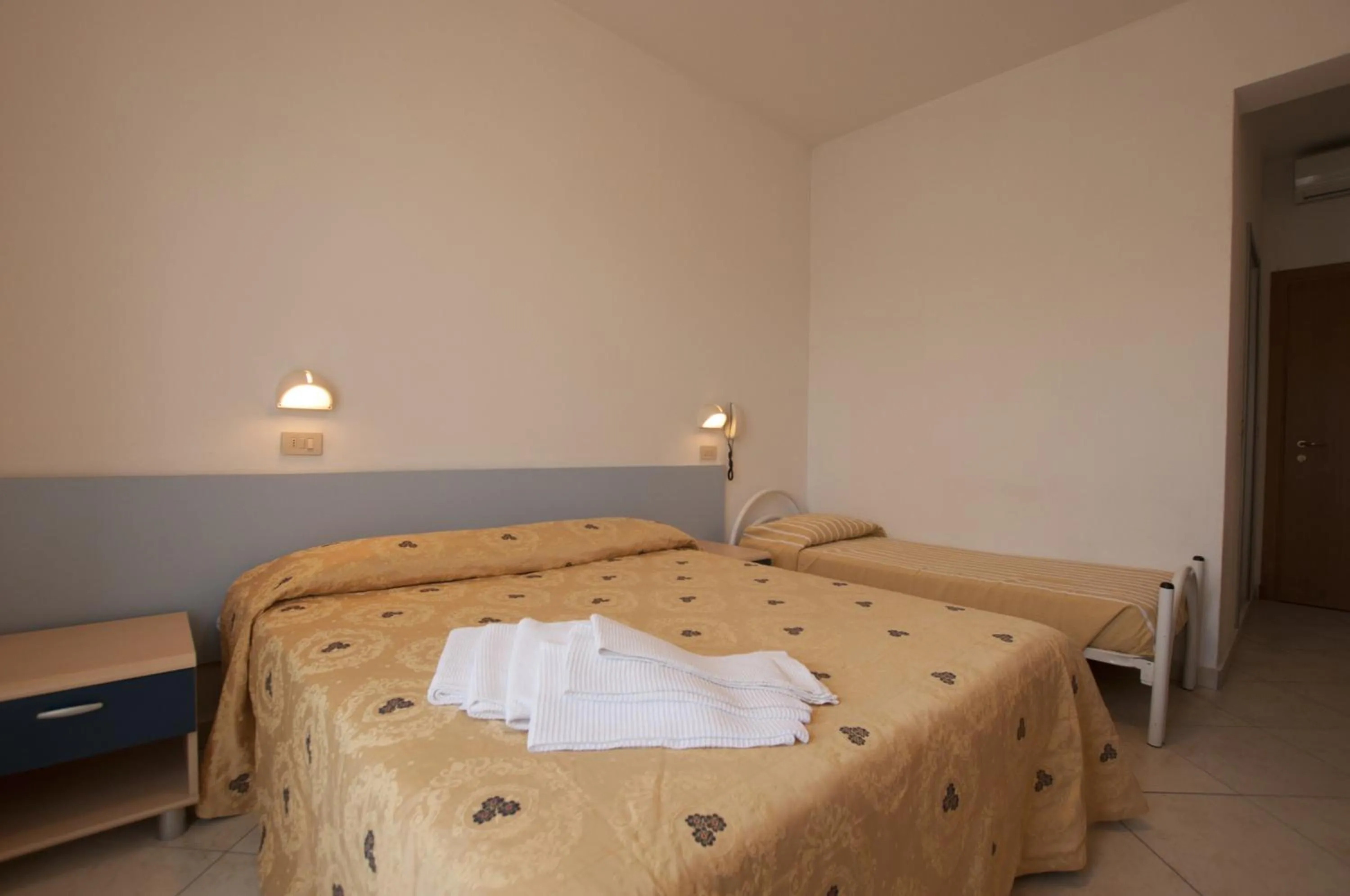 Bed in Hotel Edelweiss