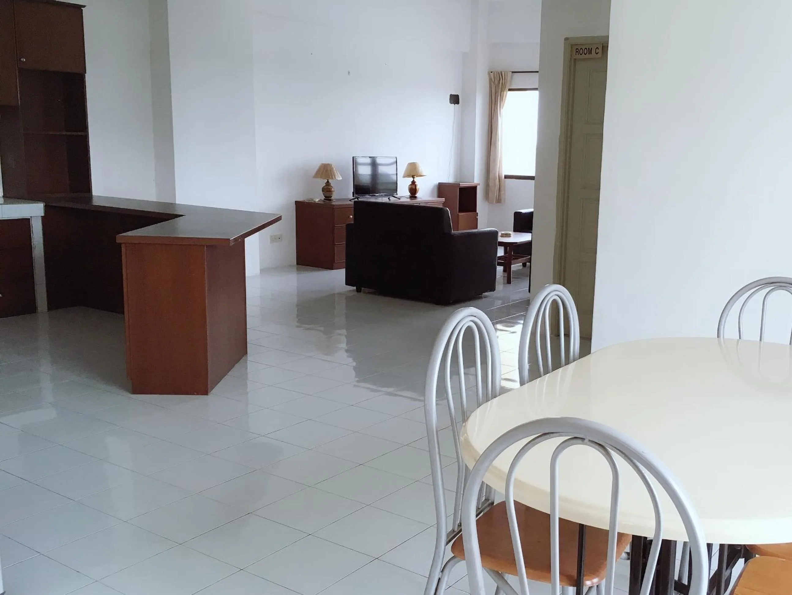 Dining area in Dindings Pantai Desair Apartment By DPD