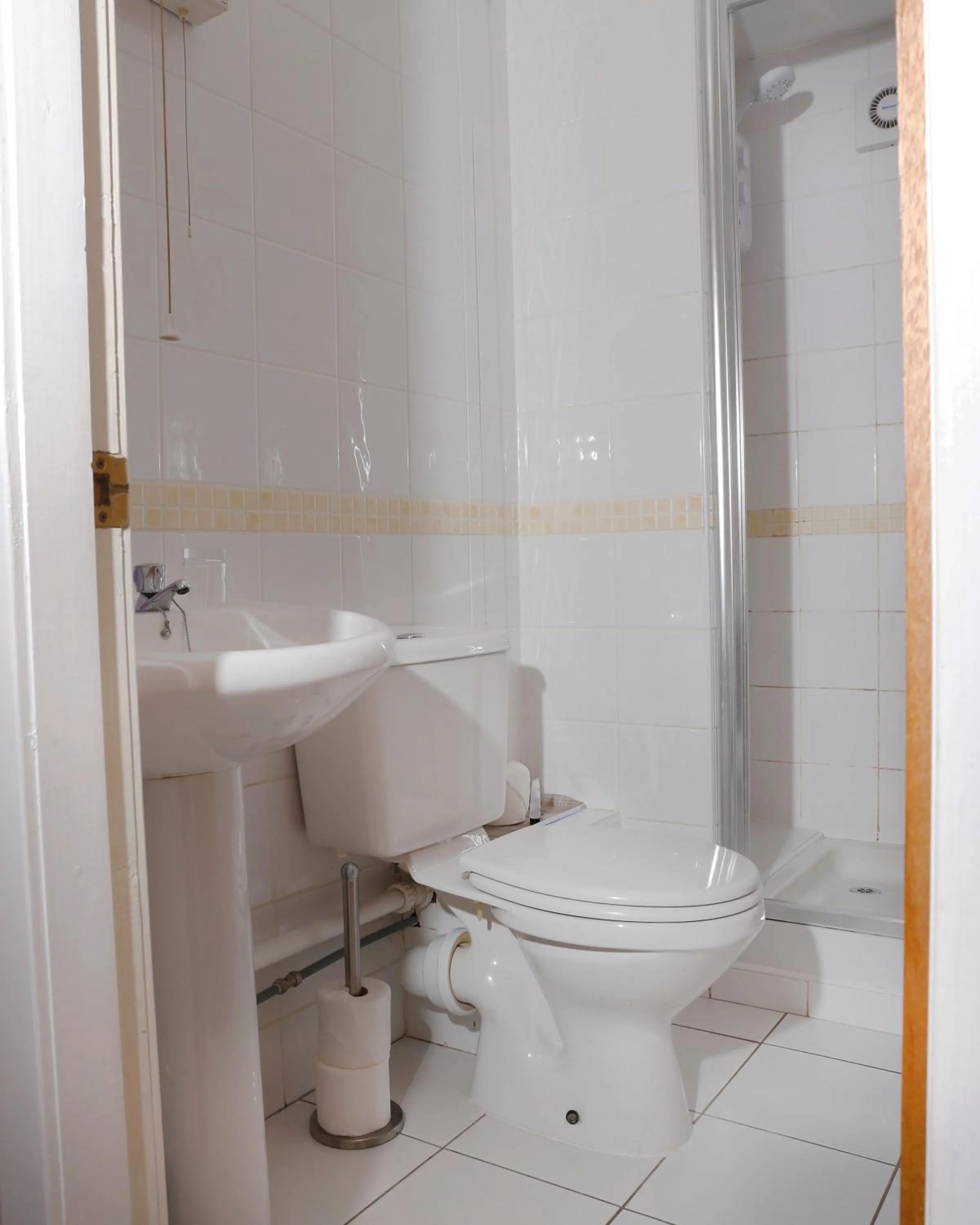 Bathroom in The Dunning Hotel