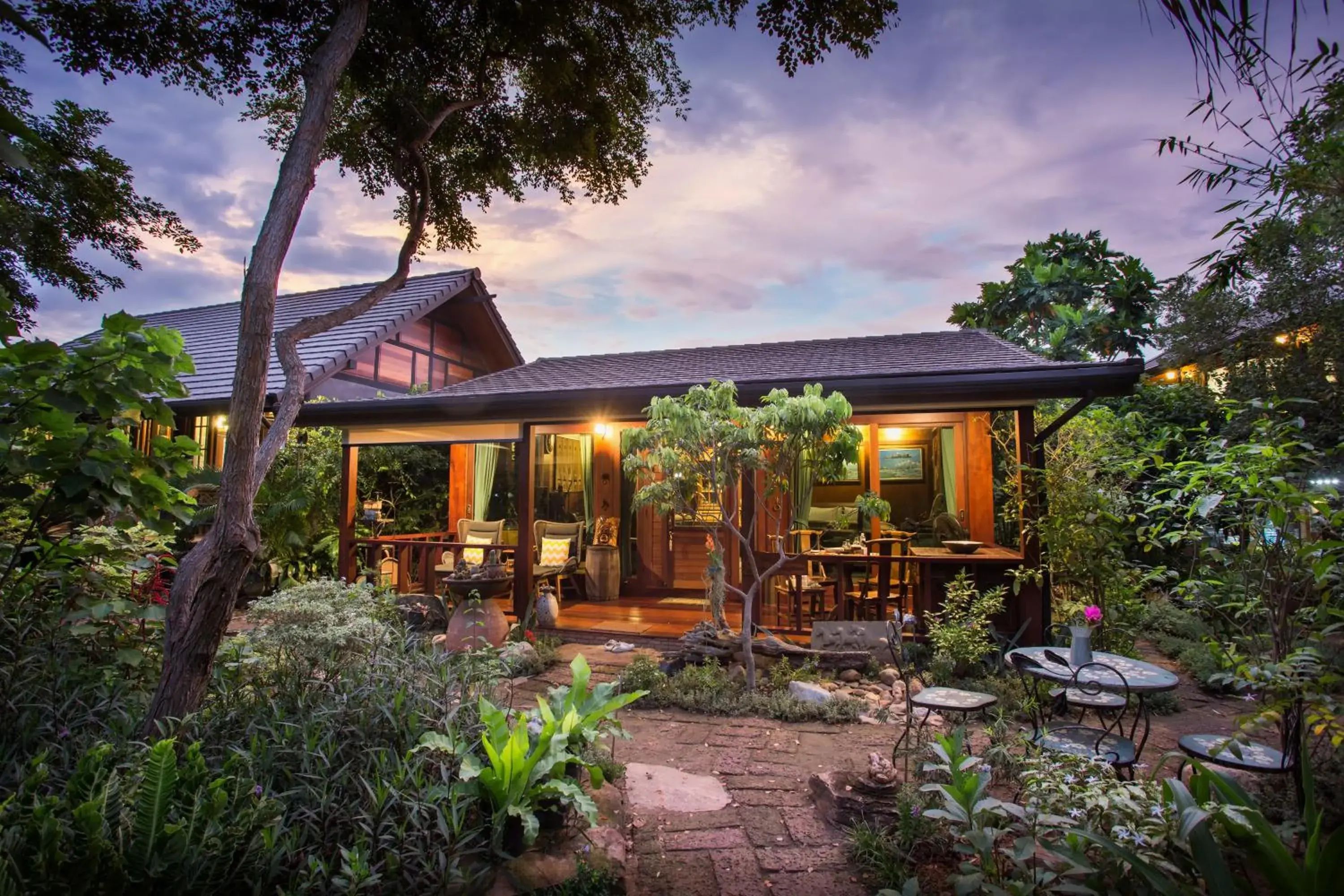 Deluxe Villa in Cattani's Riverside Home Deluxe Villa in Cattani's Riverside Home