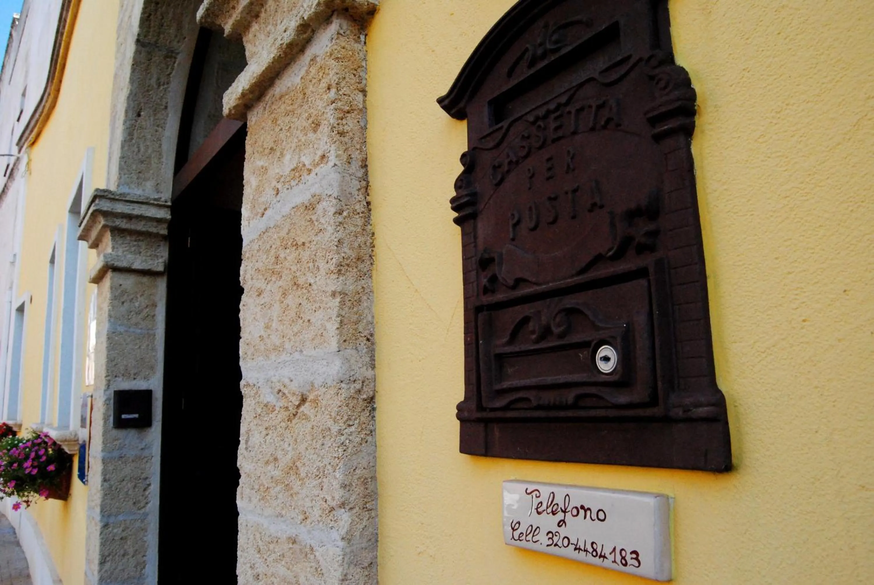 Decorative detail in Anticadimora Dei Pepe