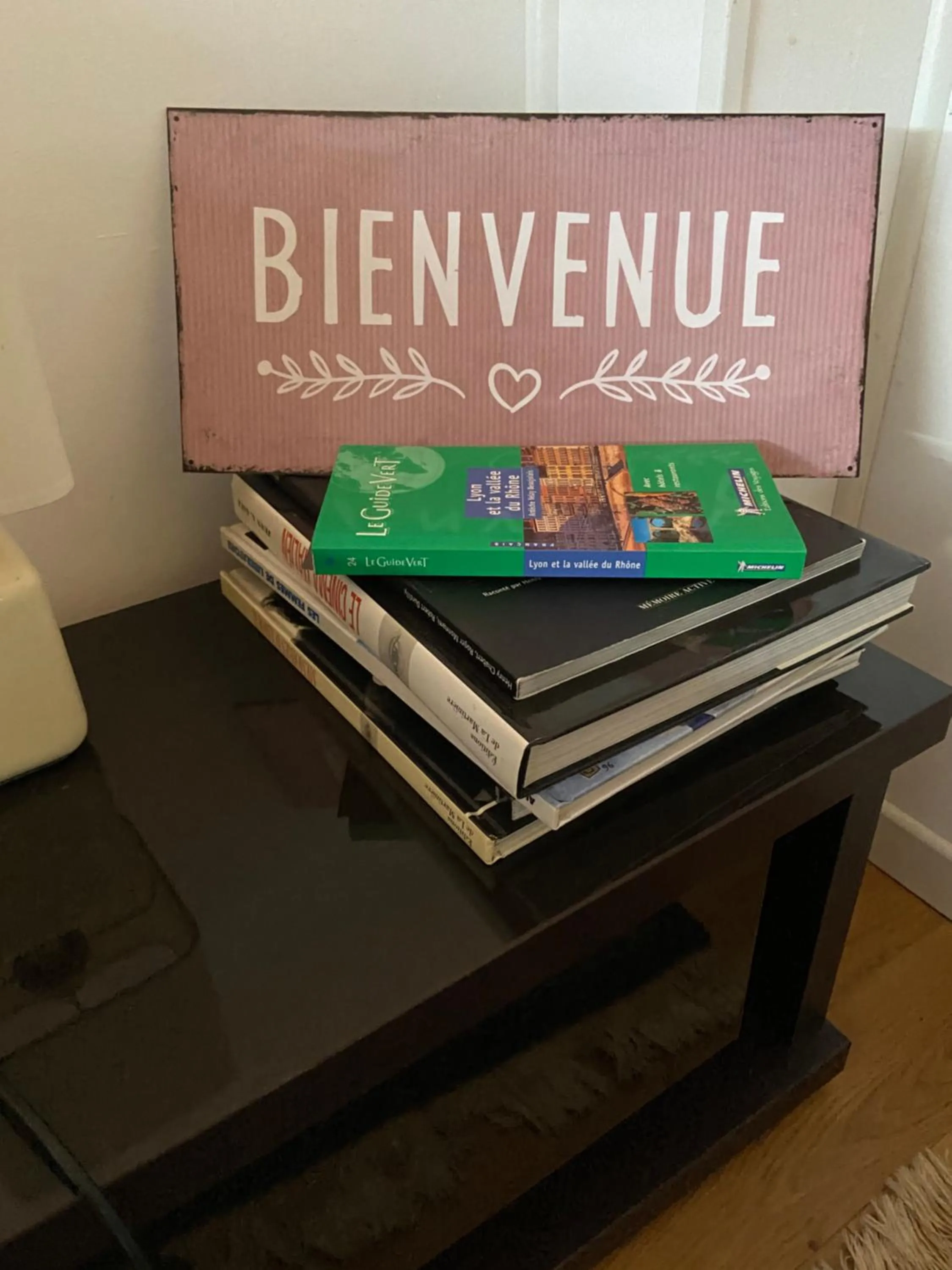 Property logo or sign in Chambres dans villa avec piscine