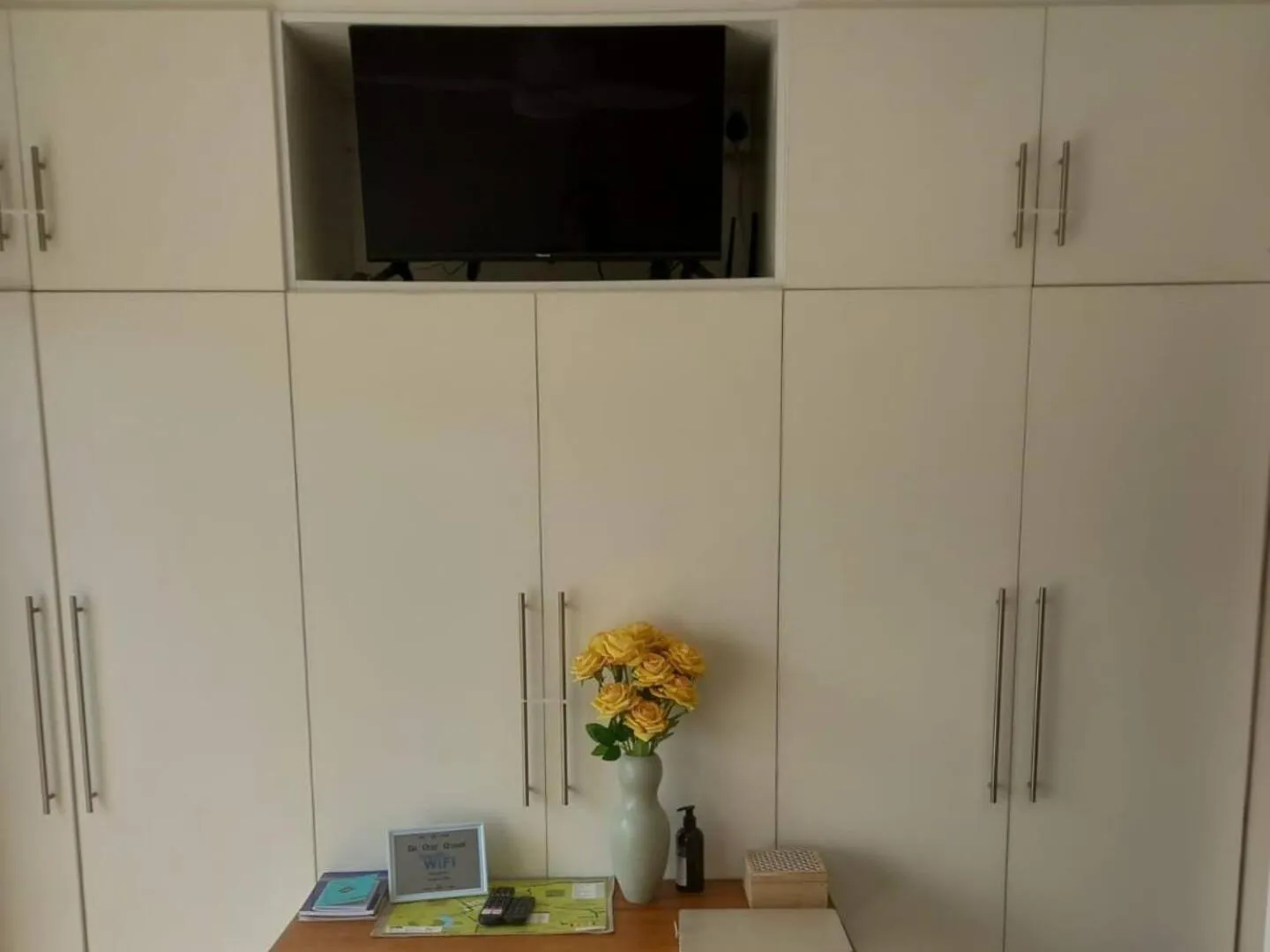 TV and multimedia in Worcester the Karoo Guest Room